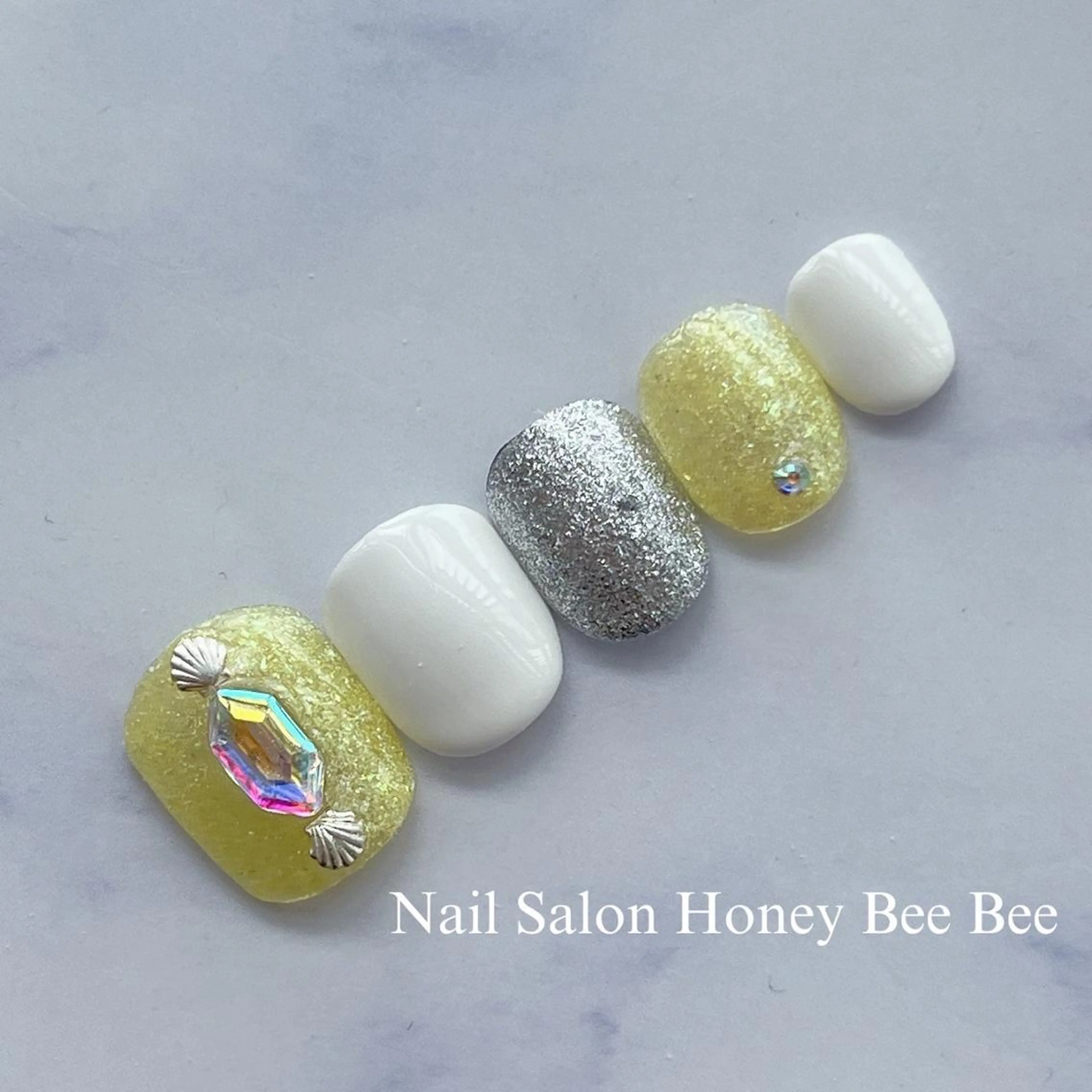 ネイル Nail salon Honey Beeのネイルデザイン