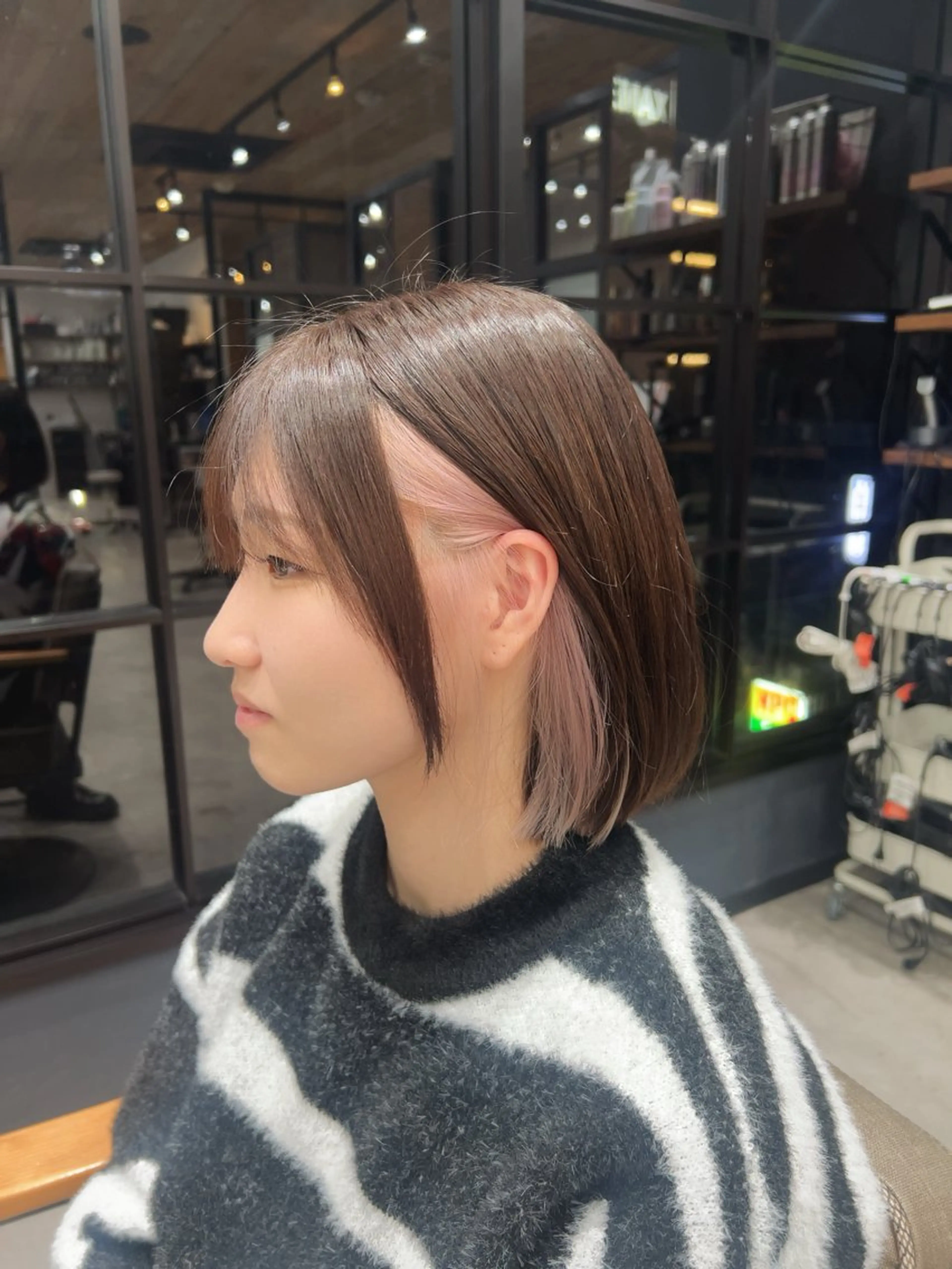 ショート ピンクブラウン カット ヘアカラー レイヤー/韓国/ ハッシュ/高田翼のヘアスタイル