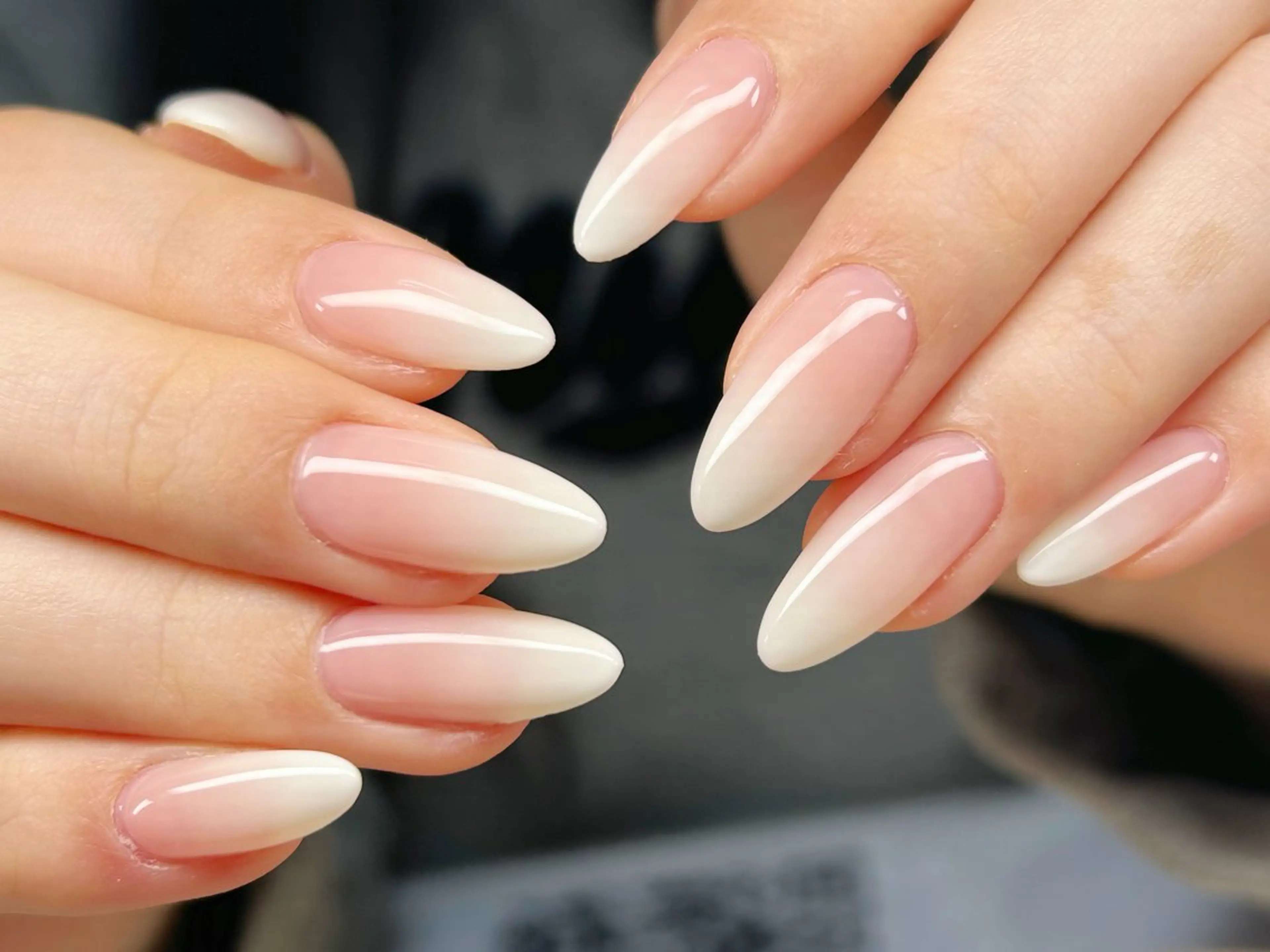 ネイル アートネイル チークネイル 成人式 入学式 長さ出し ハンドネイル Lino Nailのネイルデザイン