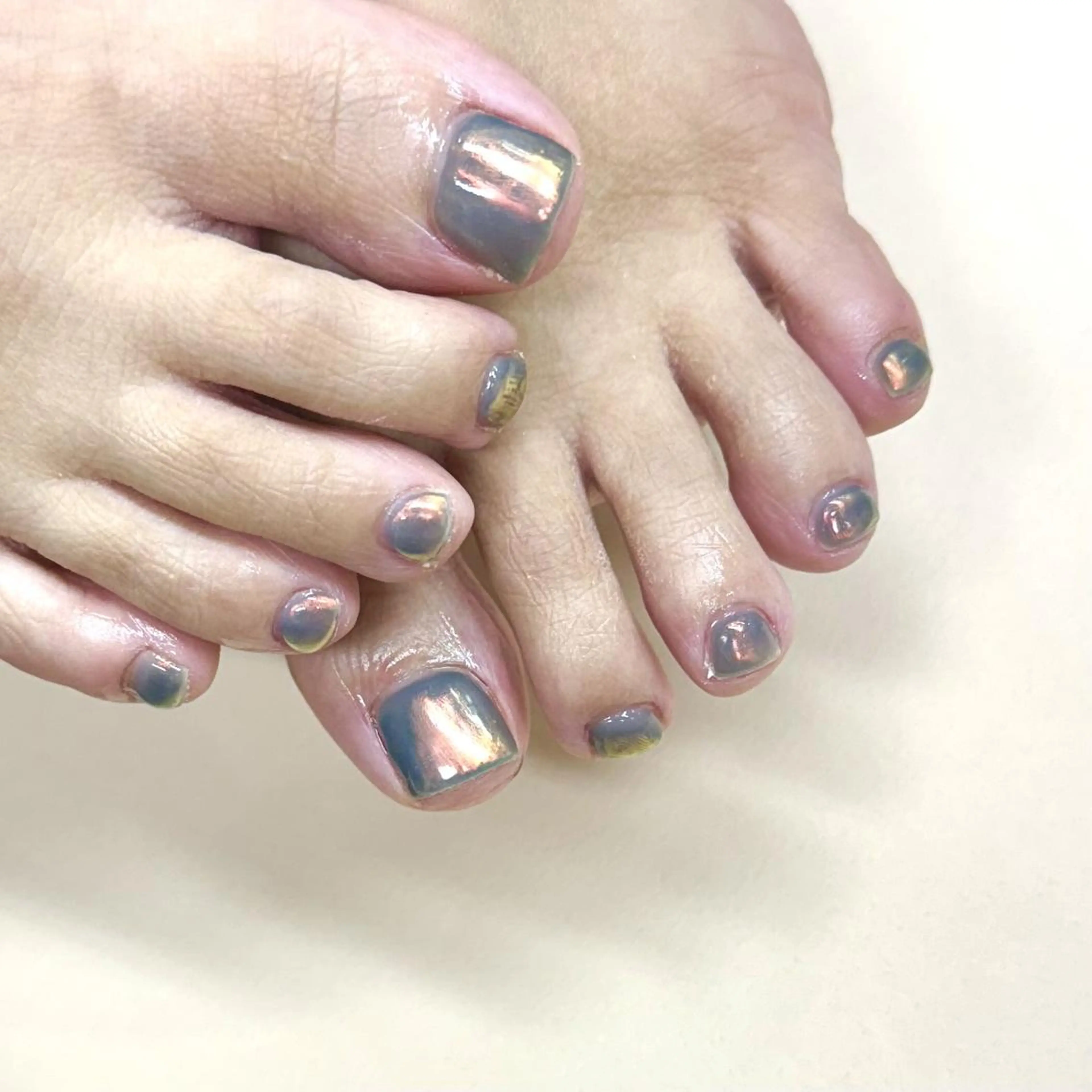 ネイル フットネイル ジェルネイル 韓国ネイル ミラーネイル ニュアンスネイル nailstudio eviz新宿店のネイルデザイン