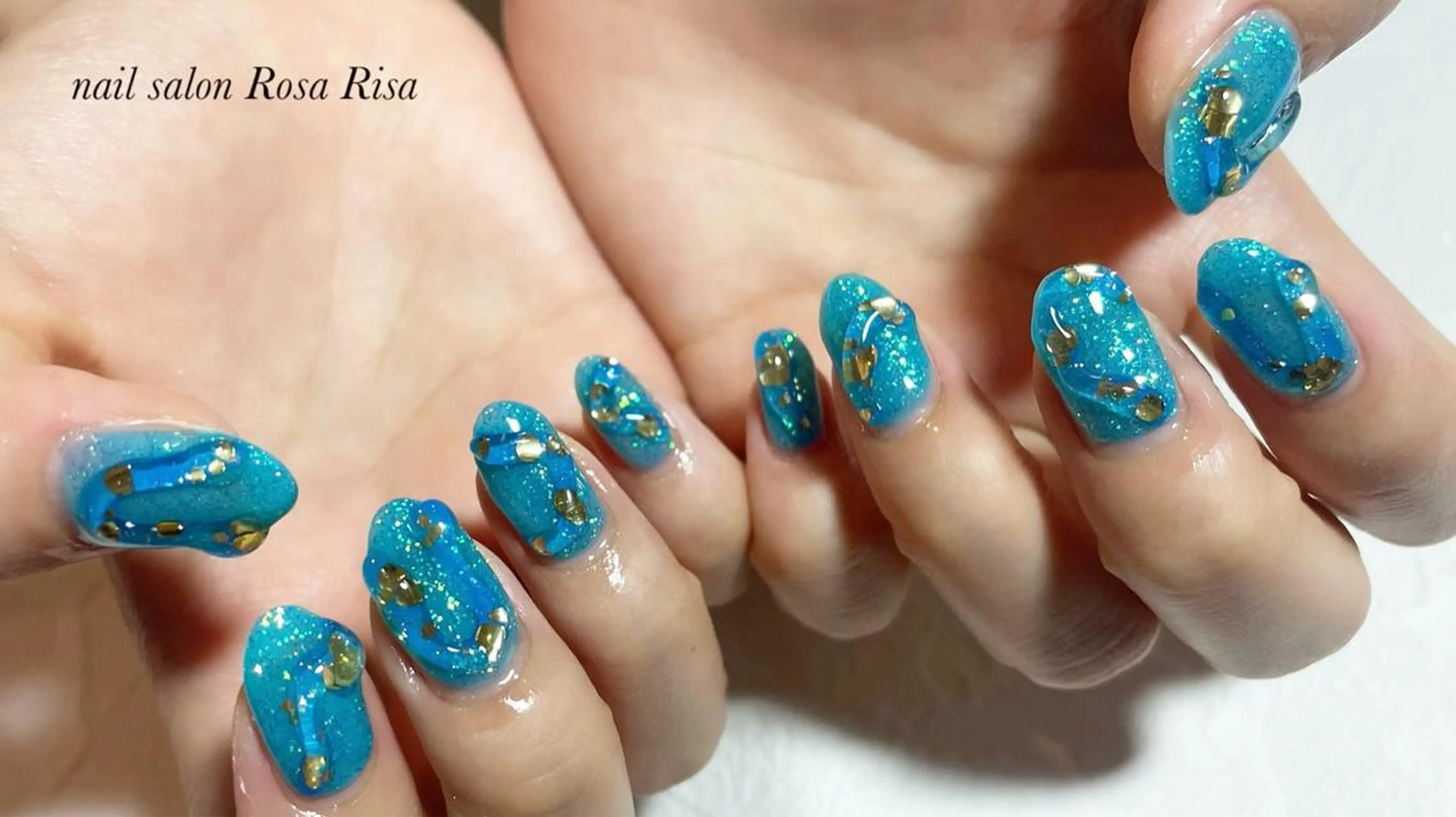 ミディアム ネイル ネイルスタジオ シェイクユアハンズのネイルデザイン