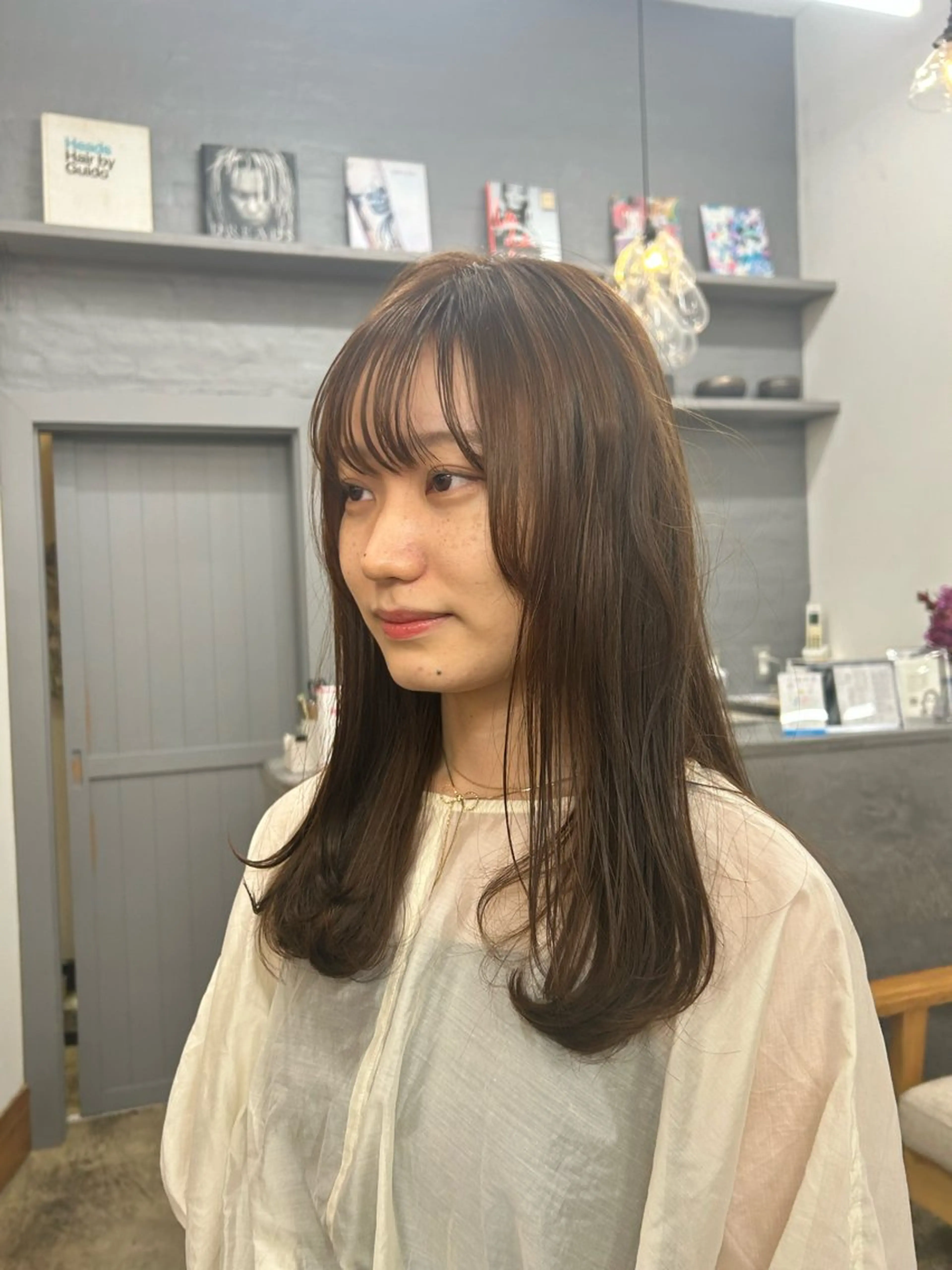 セミロング KIZUKI所属・yara reinのヘアスタイル