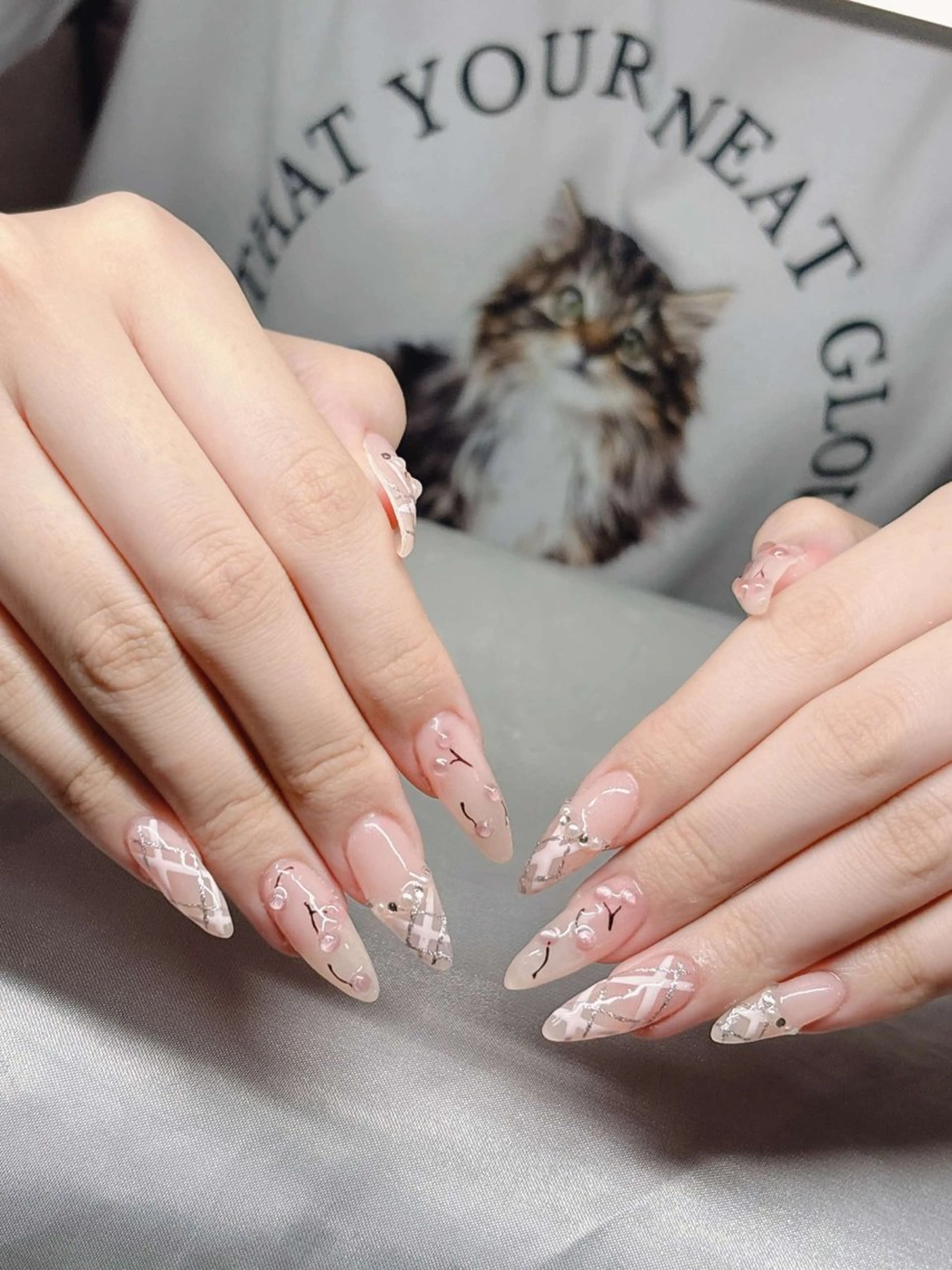 ネイル 長さ出し グラデーション 卒業式 キラキラネイル マグネットネイル ハンドネイル Lee Nailsのネイルデザイン