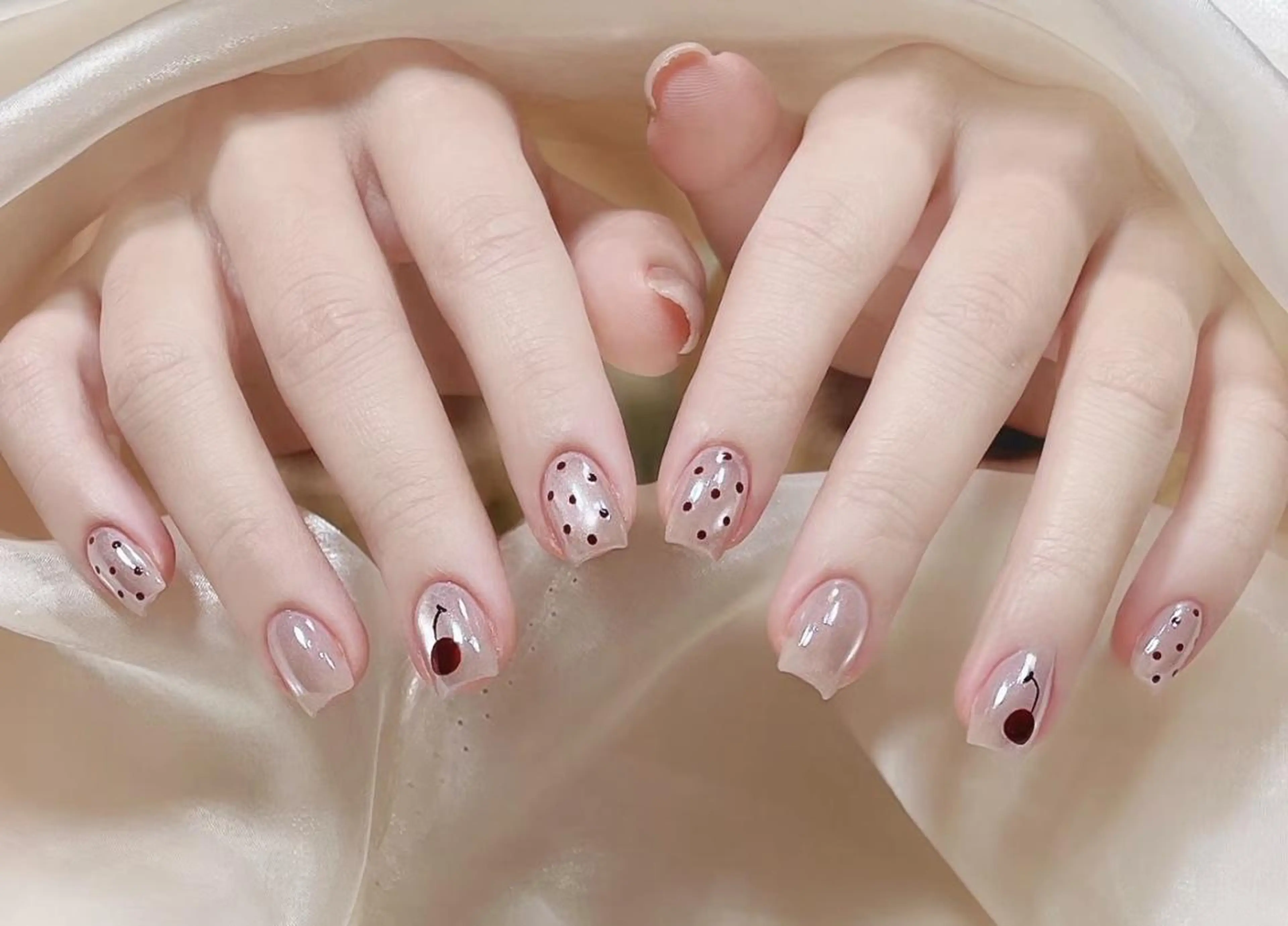 ネイル ハンドネイル ハンドケア MoonNail SALONのネイルデザイン