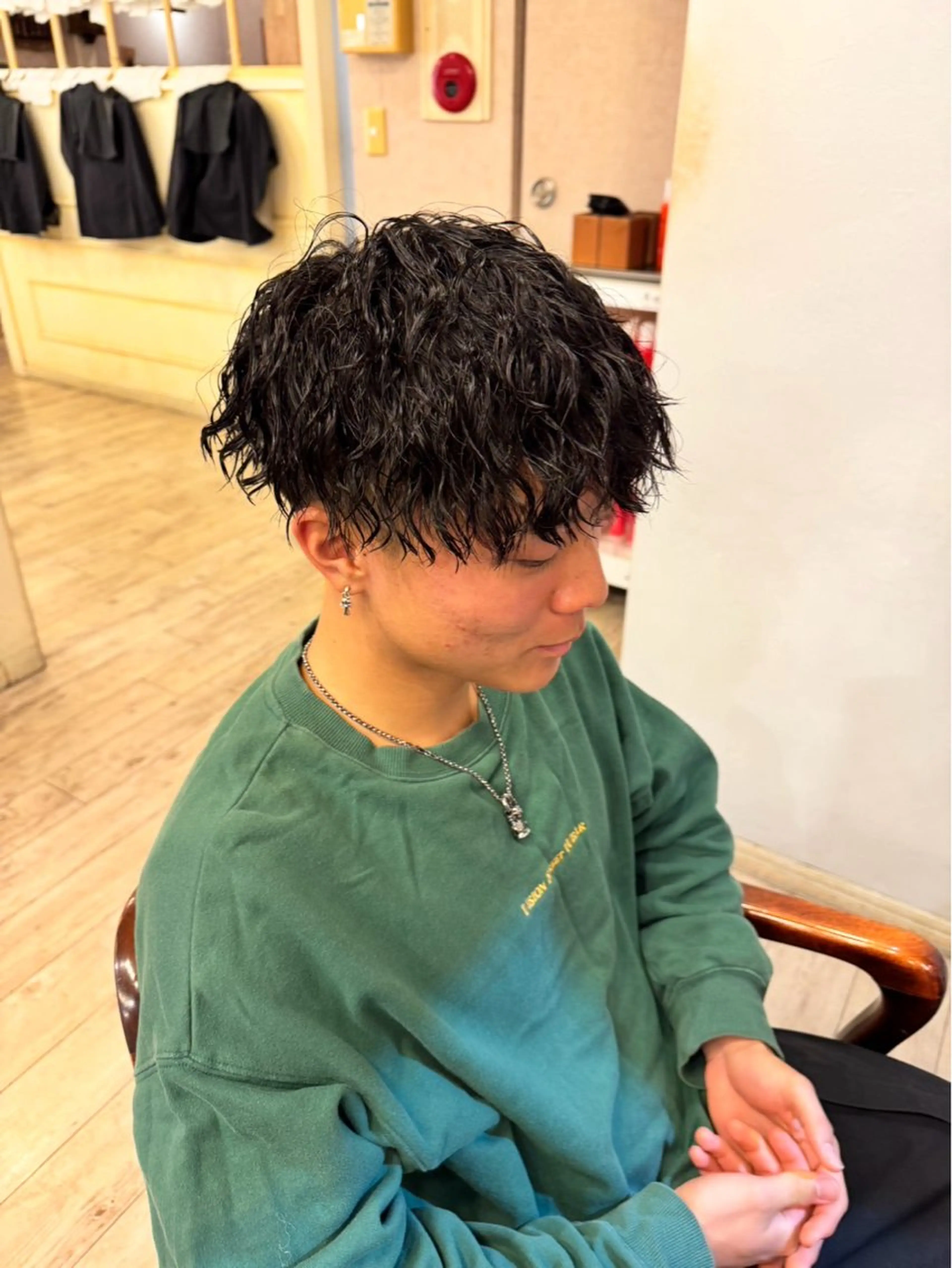 パーマ 恩田 美波のヘアスタイル