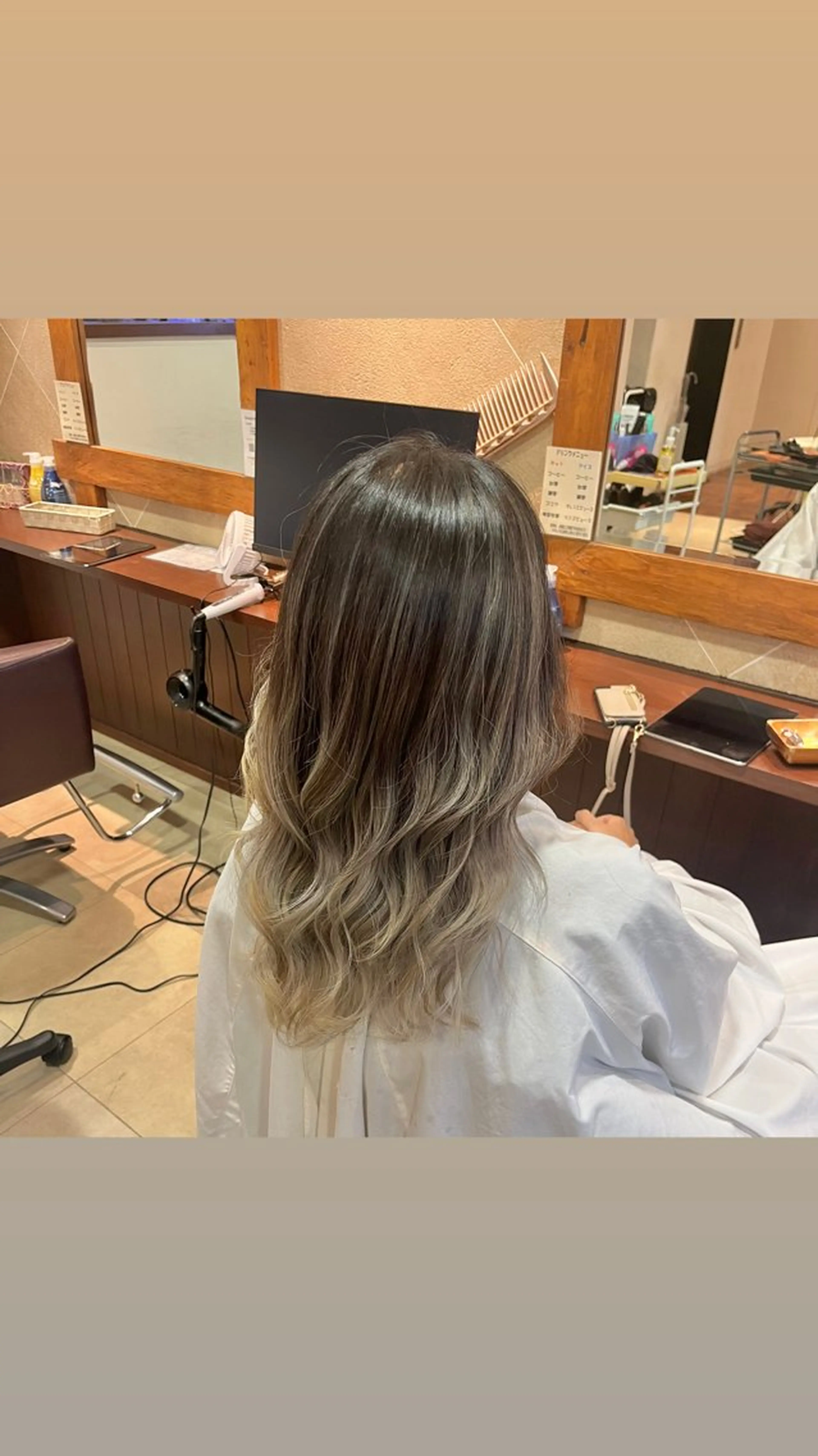 セミロング カラー バレイヤージュ レイヤーカット カット ヘアカラー トリートメント カットが上手い 💇‍♂🌸サク🌸のヘアスタイル