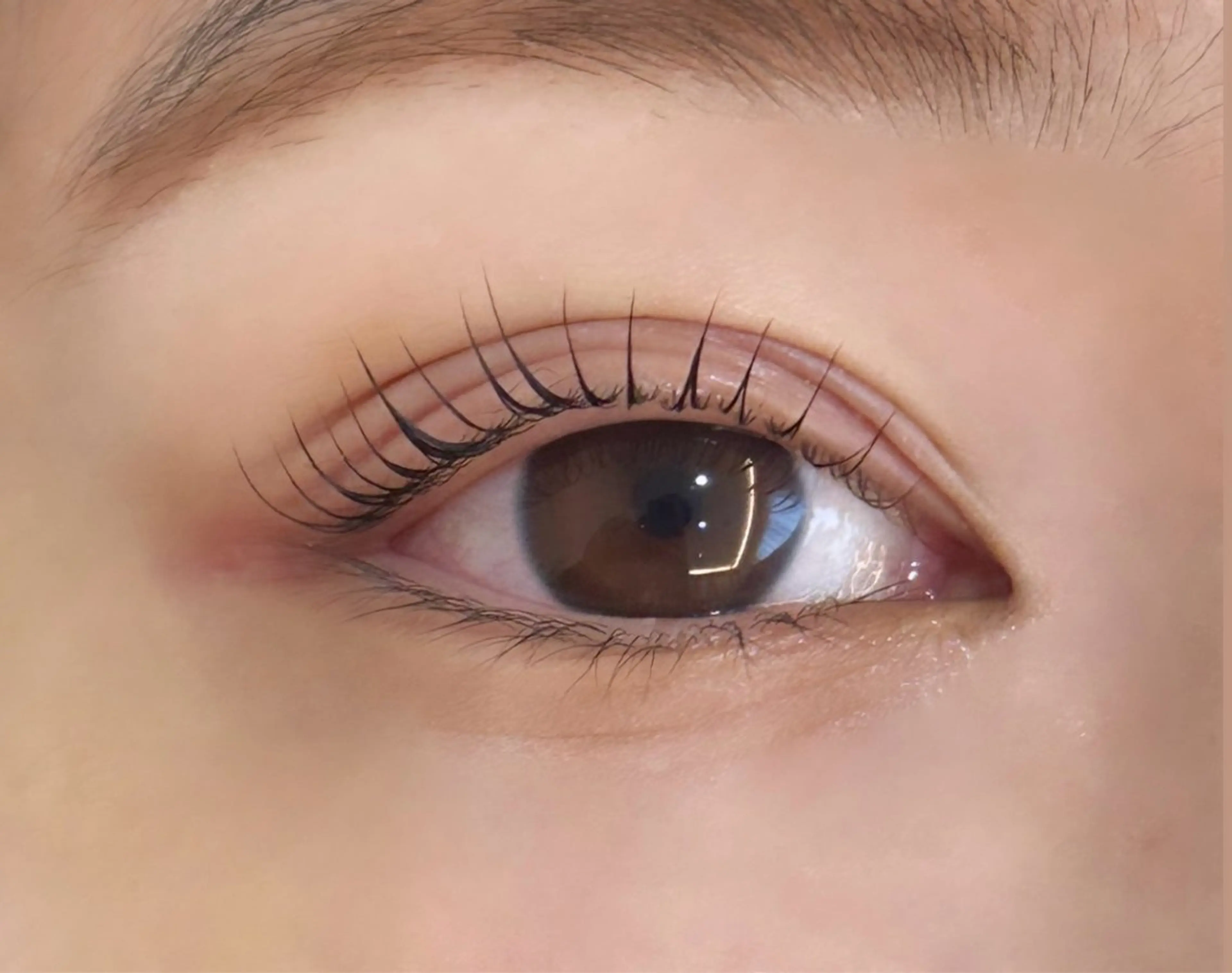 マツエク・マツパ Cアイ Minaの眉毛・アイブロウイメージ