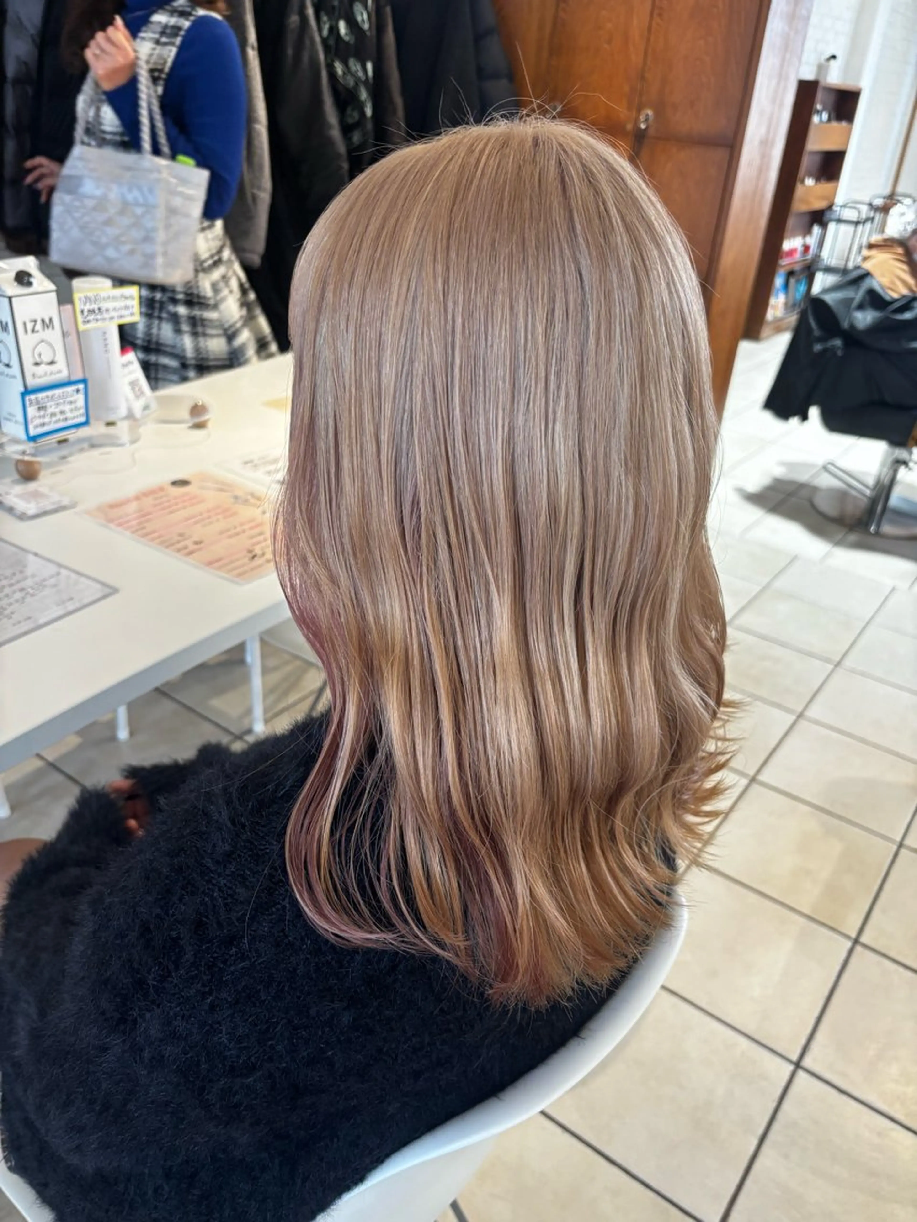 セミロング ⭐️ダブルカラー⭐️ ｼｭﾝ⭐️のヘアスタイル