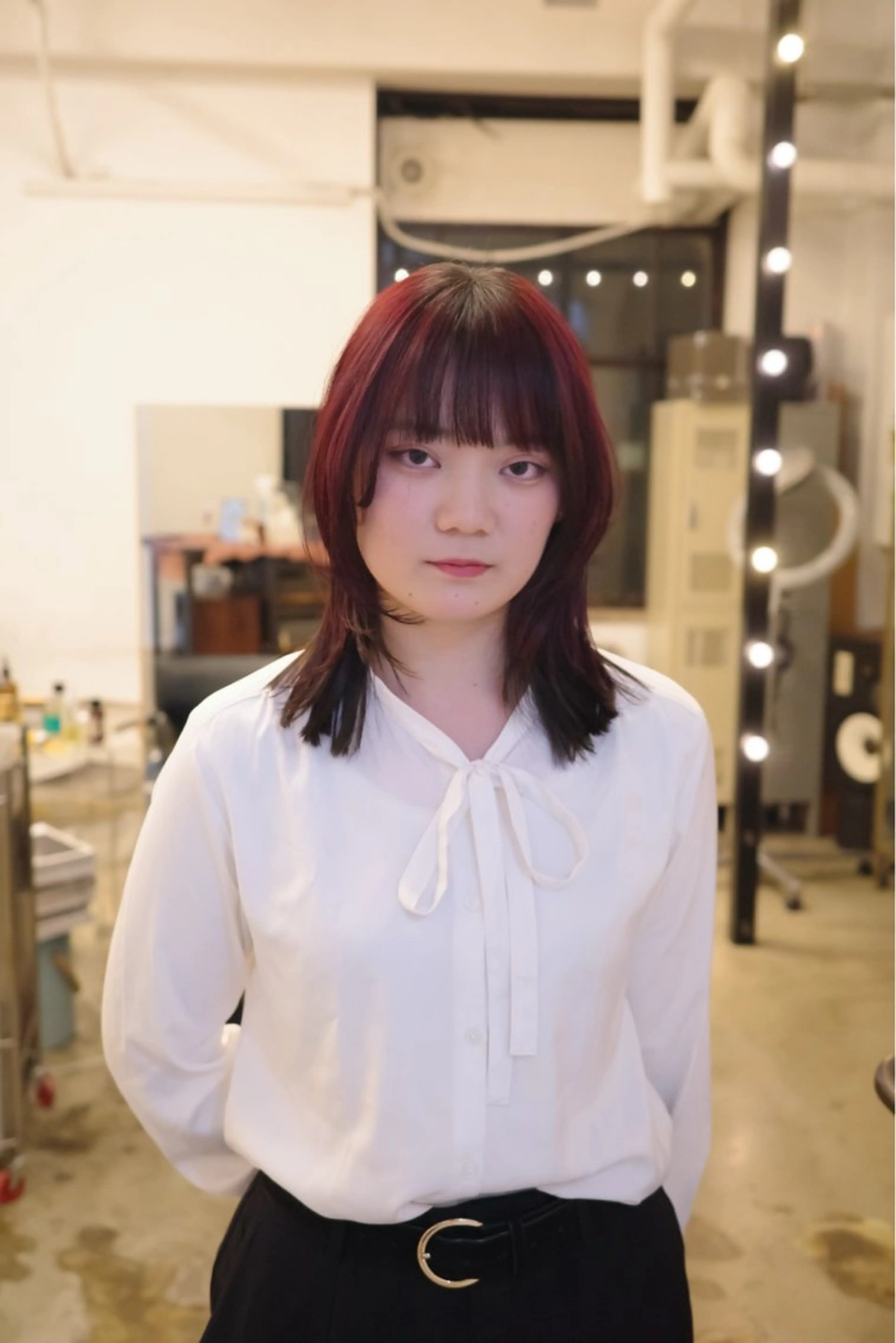 ミディアム カラー ミタニ ナギサのヘアスタイル