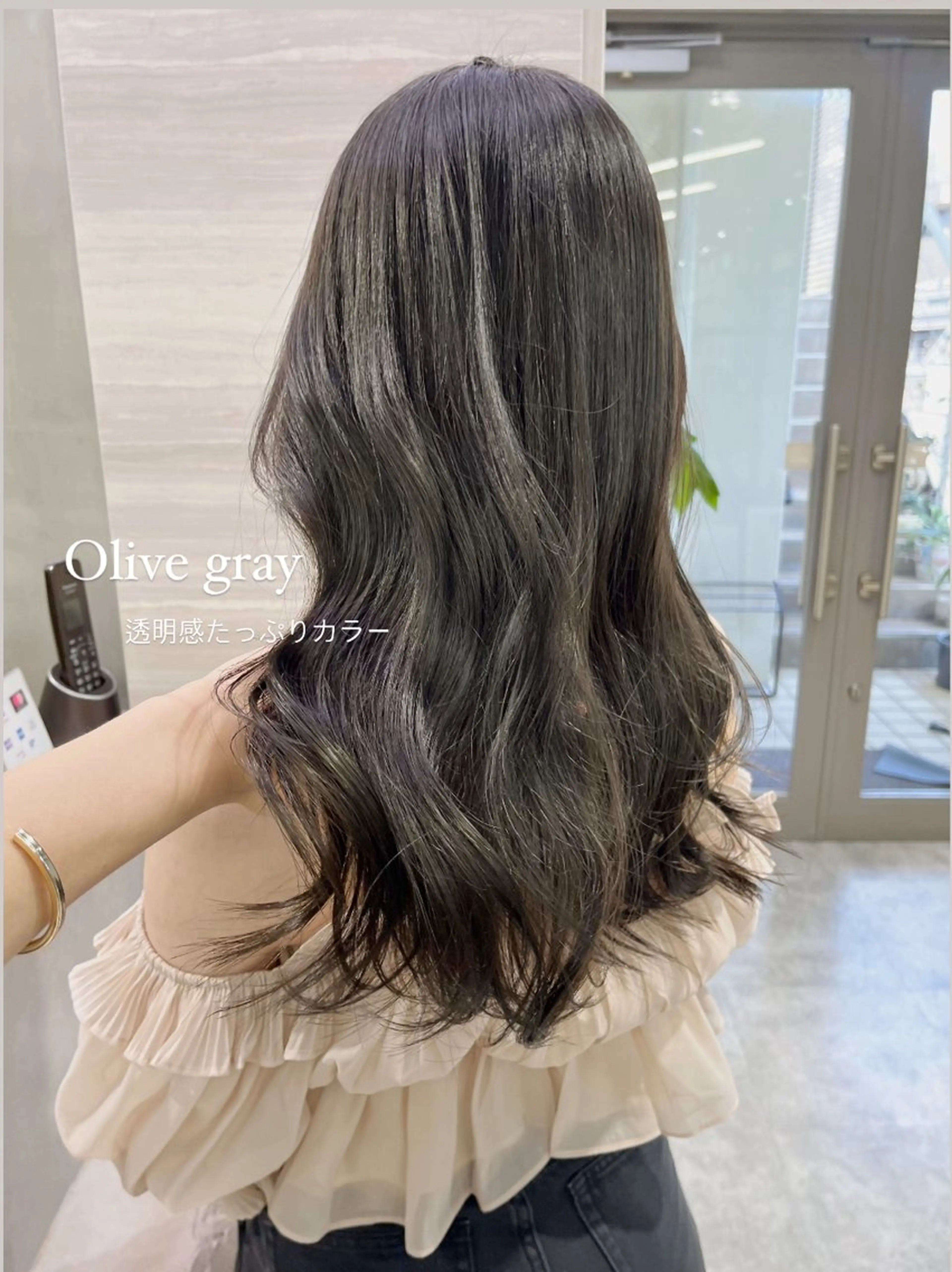 ロング カラー 透明感カラー グレージュ オリーブグレージュ オリーブグレー ナツミ/透明感カラー /酸性縮毛矯正のヘアスタイル