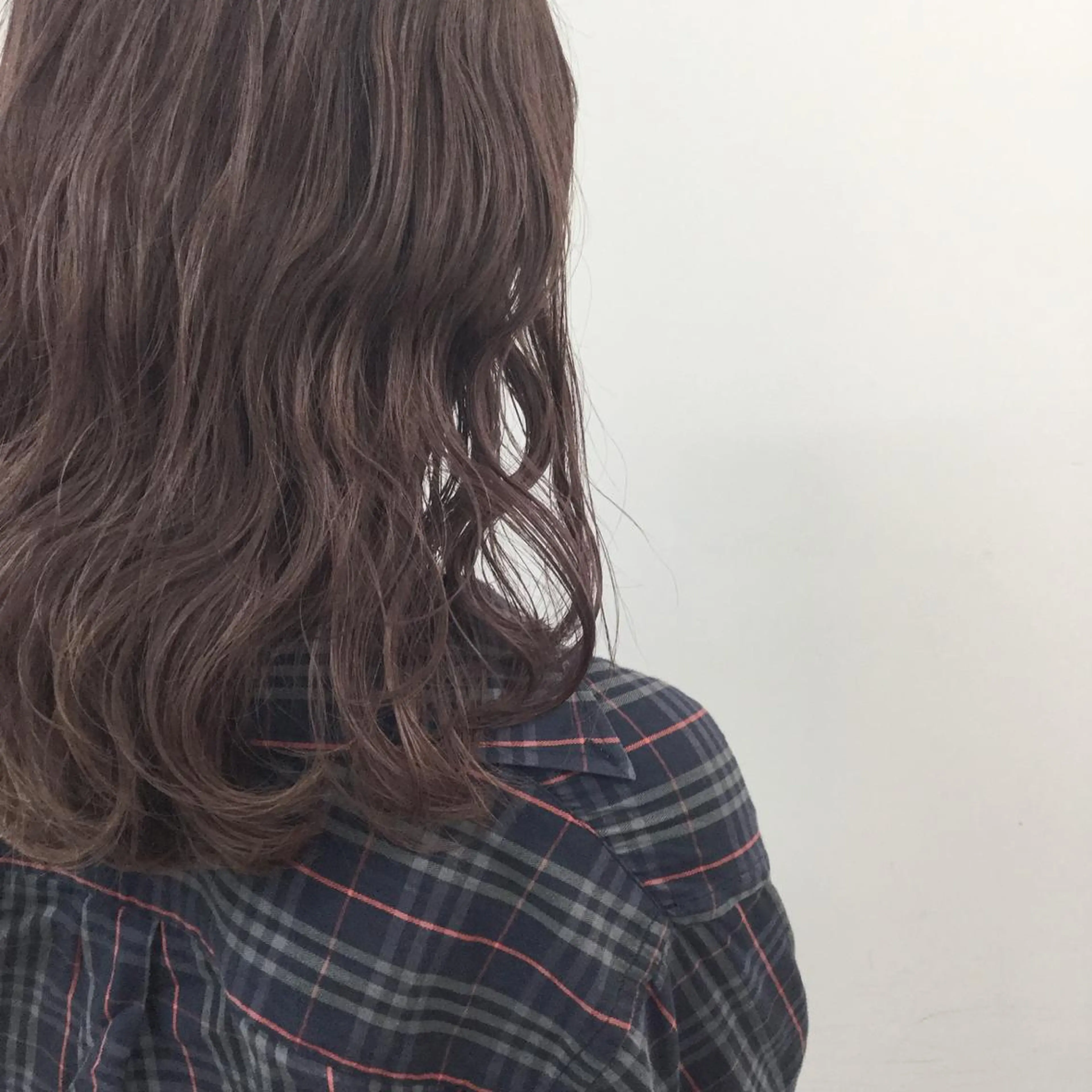 ミディアム カラー ヘアアレンジ 透明感カラー ニシオカ タクヤのヘアスタイル