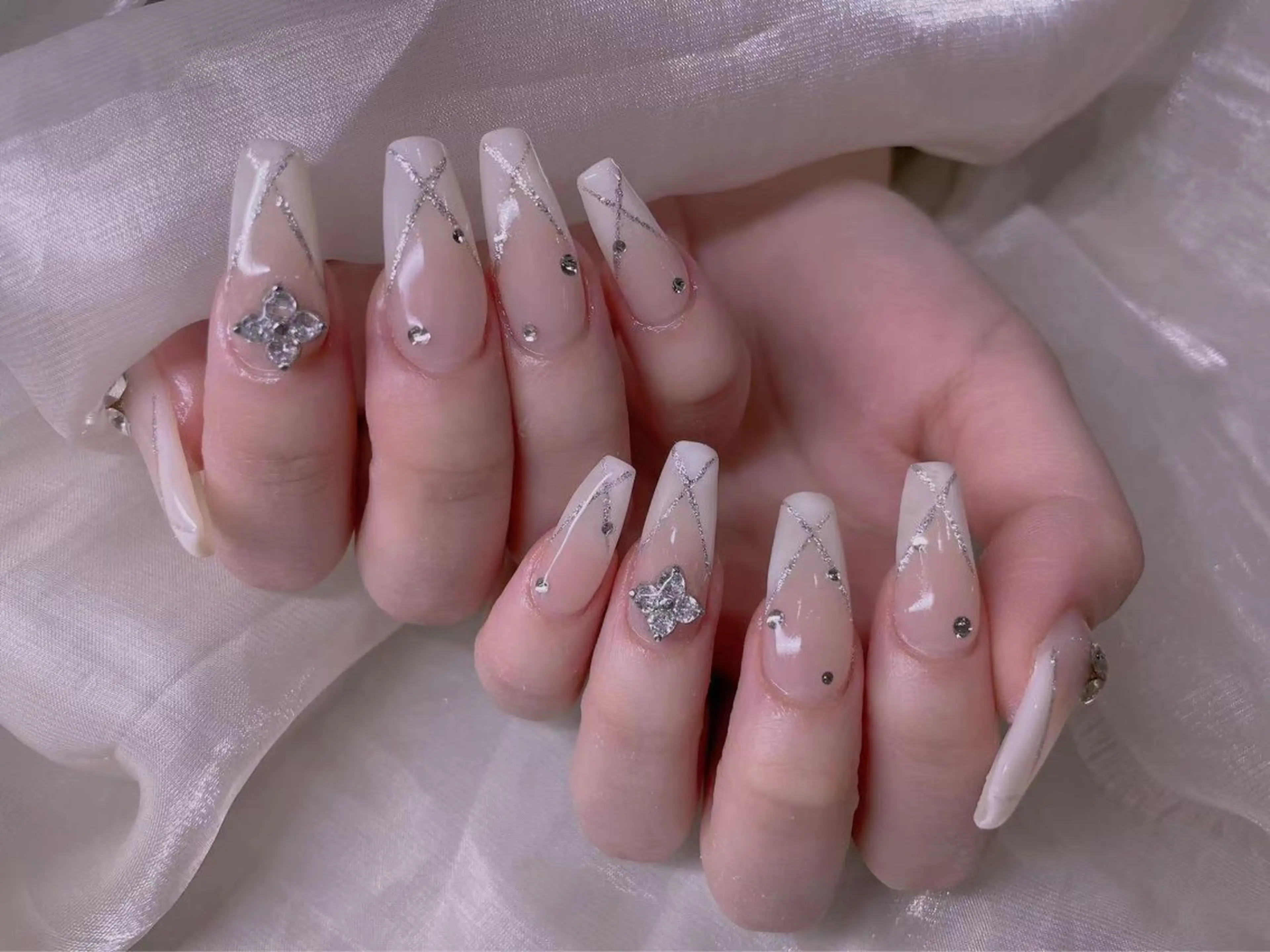 ネイル ハンドネイル エムズ ハヤシのネイルデザイン