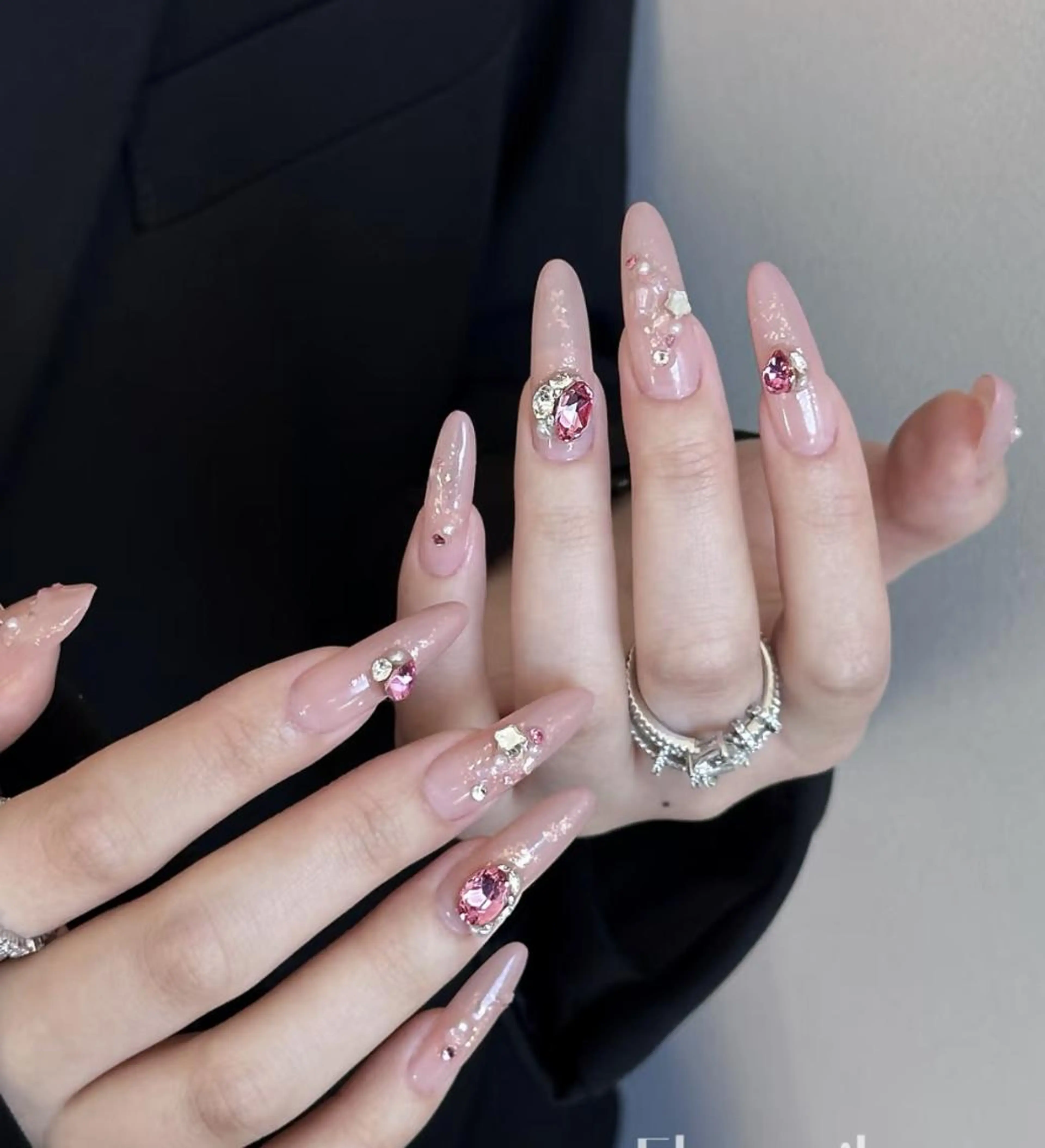 ネイル ハンドネイル 🎀 NaNa_nailのネイルデザイン