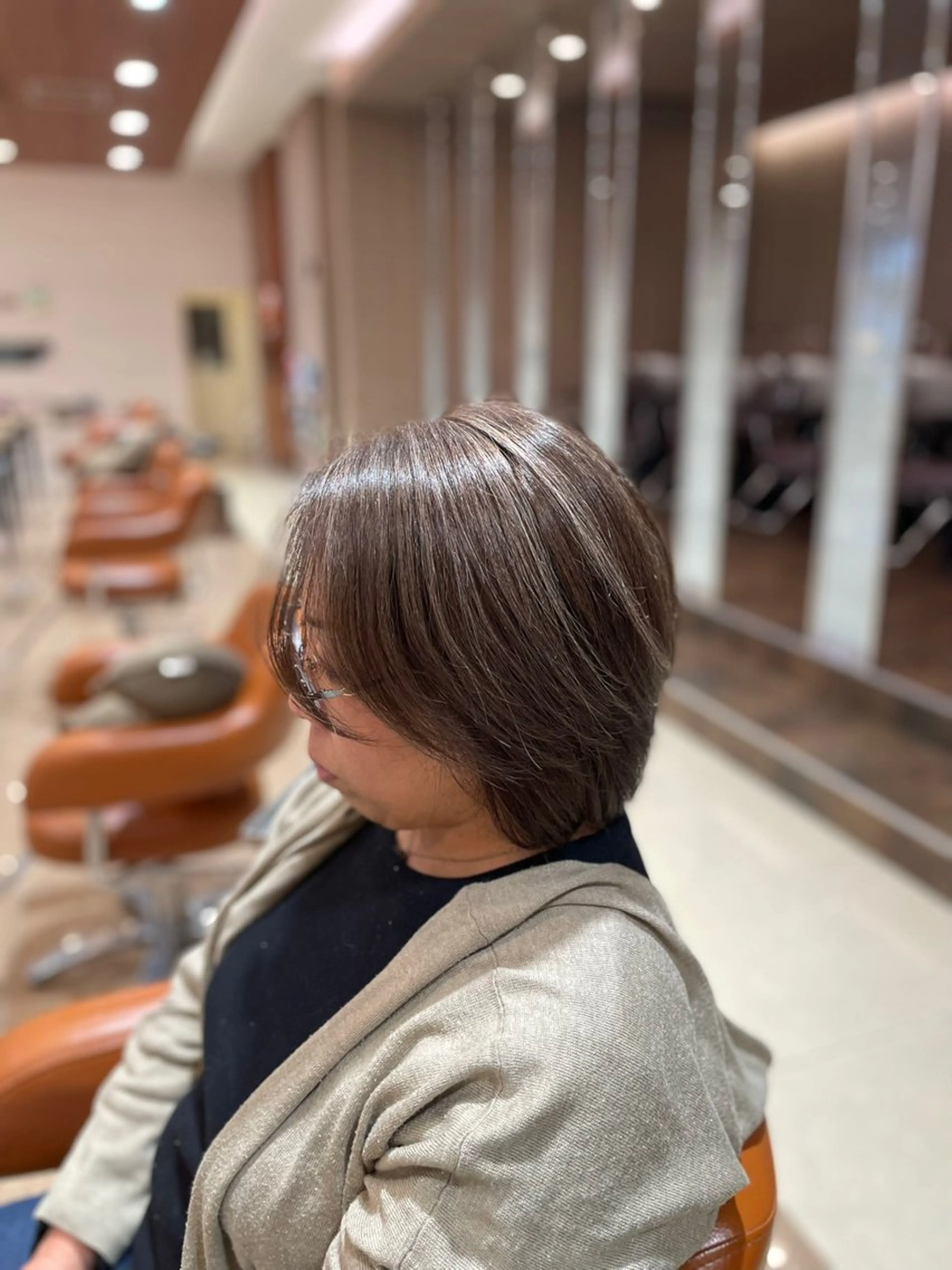 ミディアム カラー デザインカラー ハイライトカラー ハイライト ヘアカラー トリートメント 脱白髪染め白髪ぼかし TERA（寺崎）のヘアスタイル