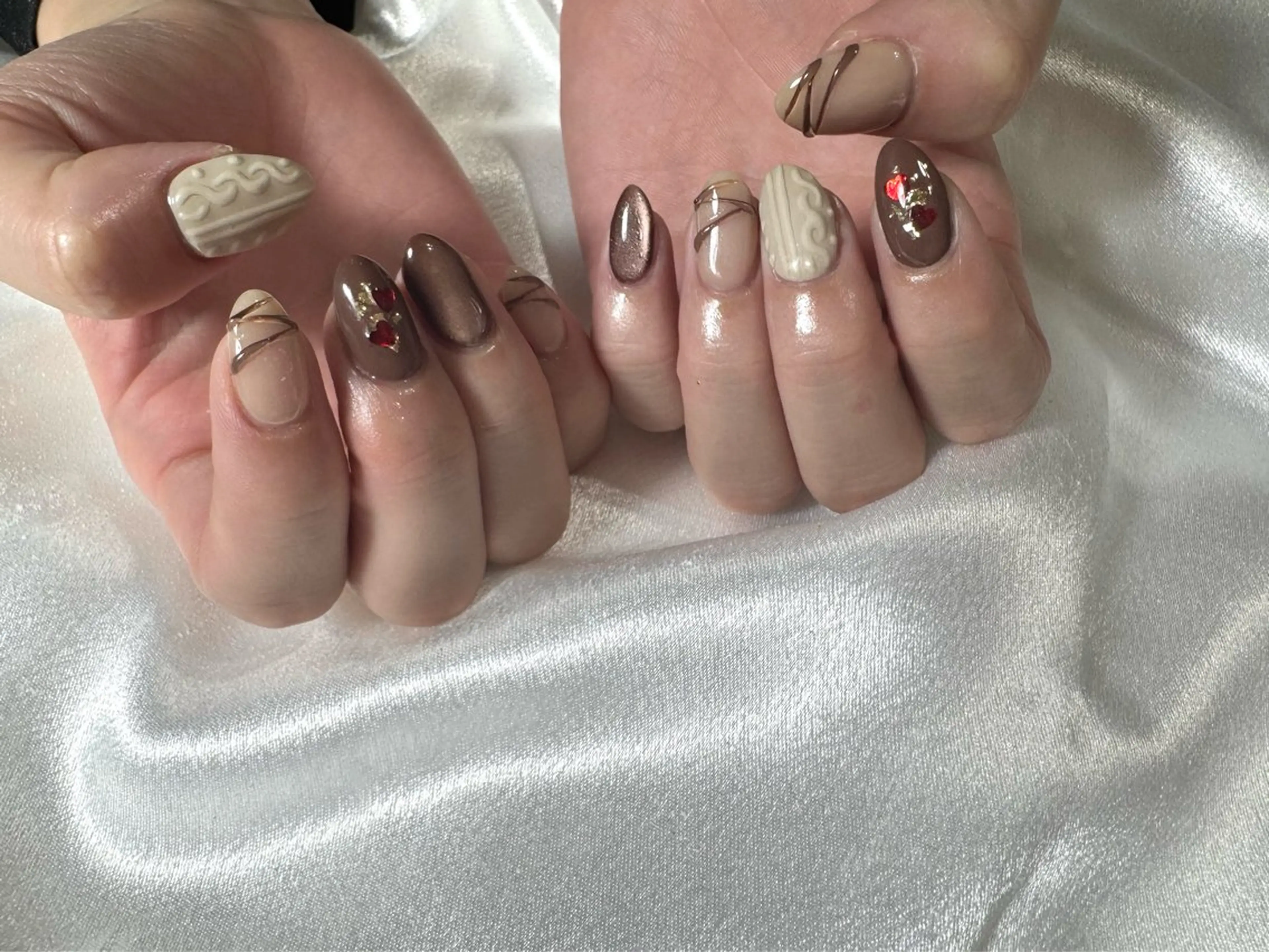 ネイル オーロラネイル フットネイル フレンチネイル ジェルネイル ハート kikinail 溝の口のネイルデザイン