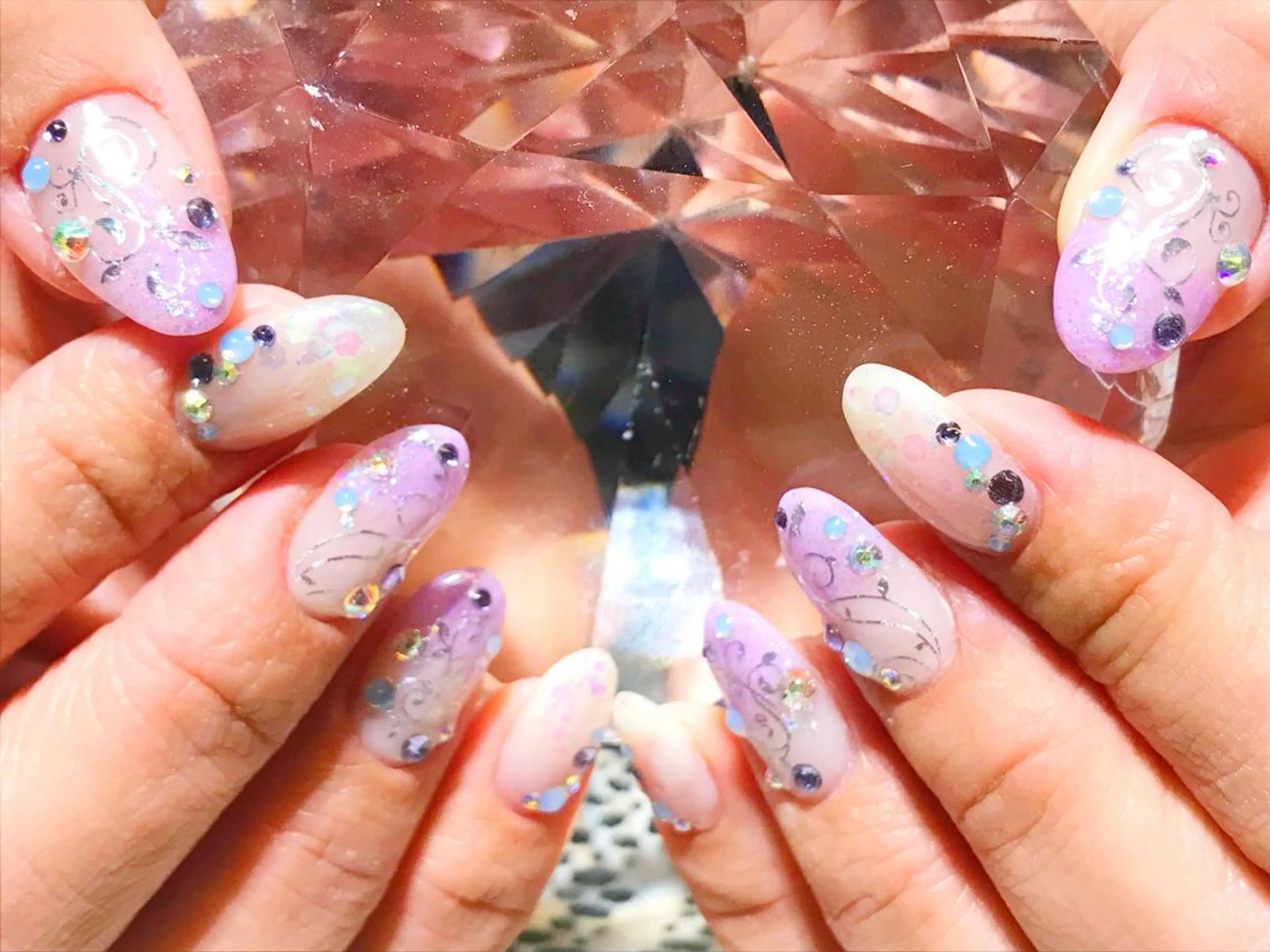 ネイル アートネイル ジェルネイル YUN 💅のネイルデザイン