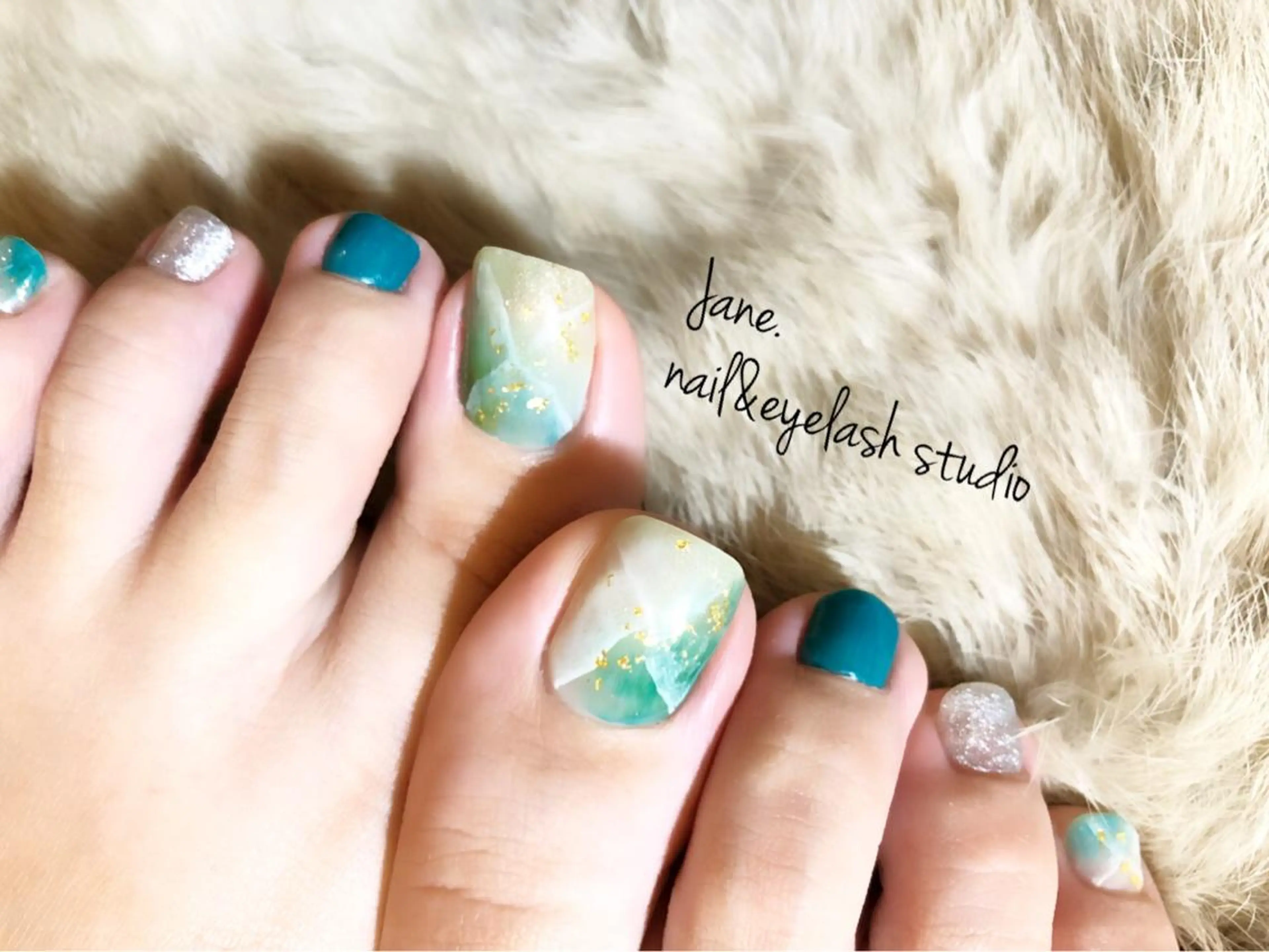 ネイル Yakko pas á pasのネイルデザイン