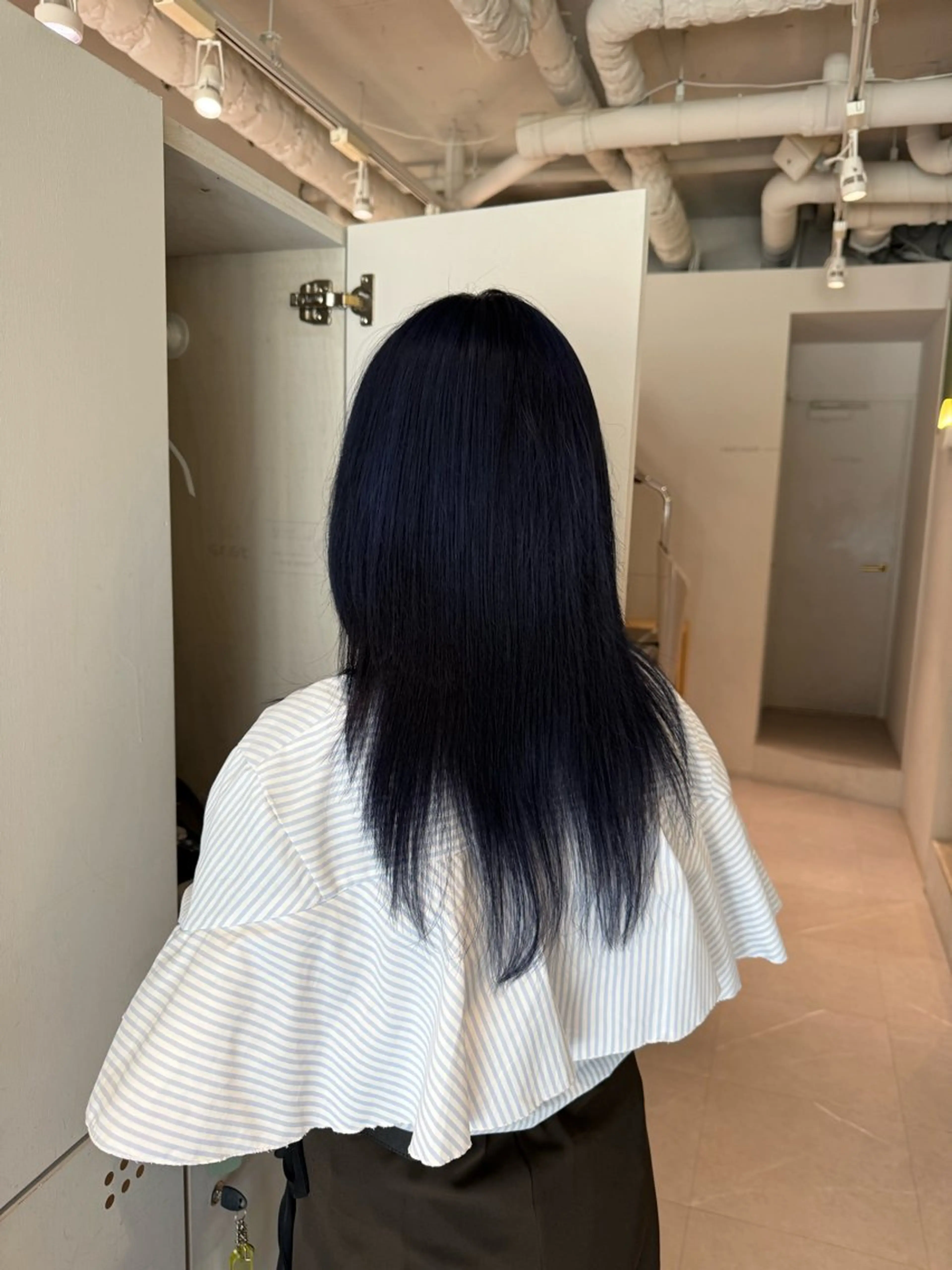 カラー ブルーカラー ネイビーカラー ヘアカラー トリートメント 暖色カラー/艶髪/ 韓国/ひなのヘアスタイル