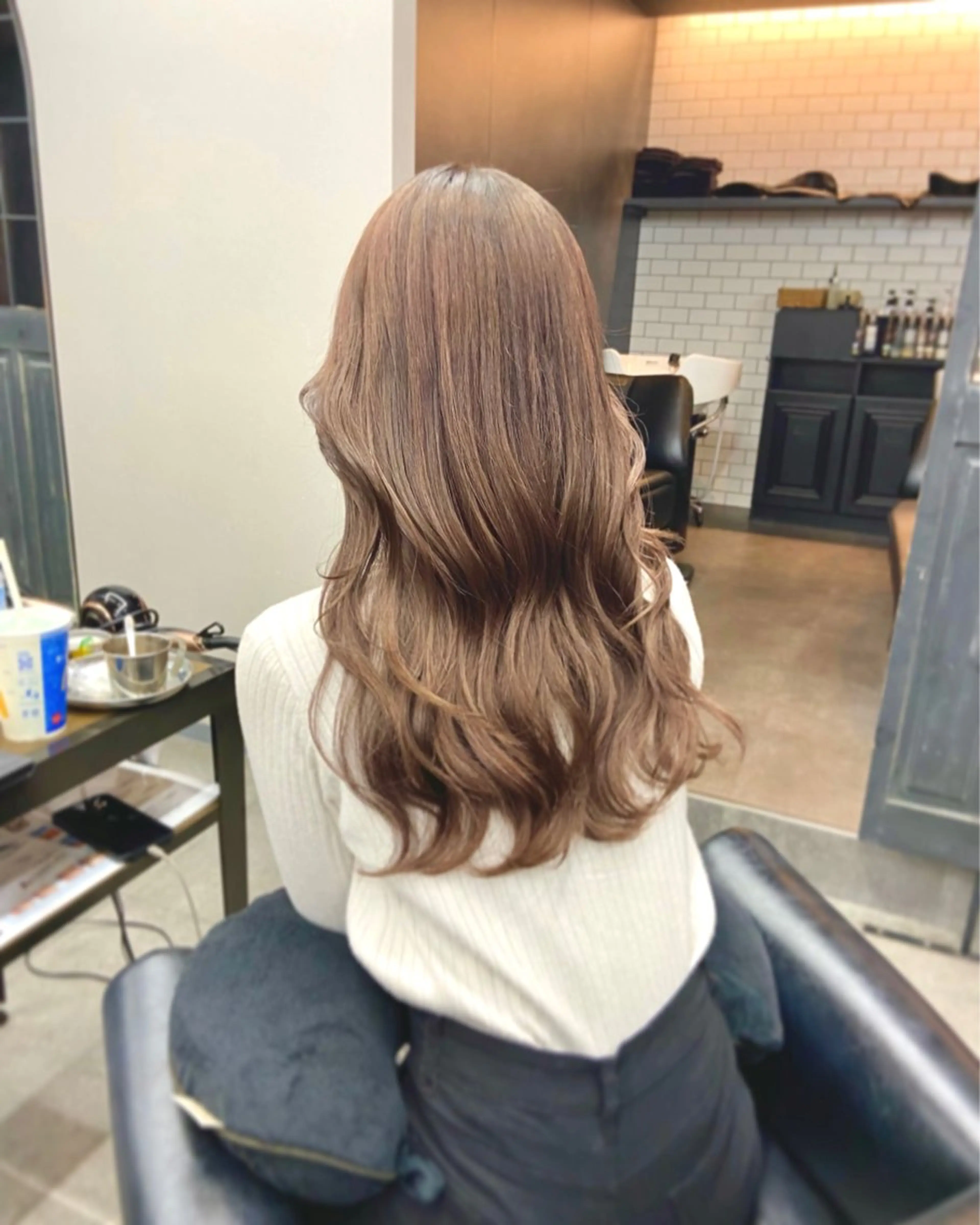 セミロング カラー ヘアカラー 韓国風・透明感カラー 💫ami💫のヘアスタイル