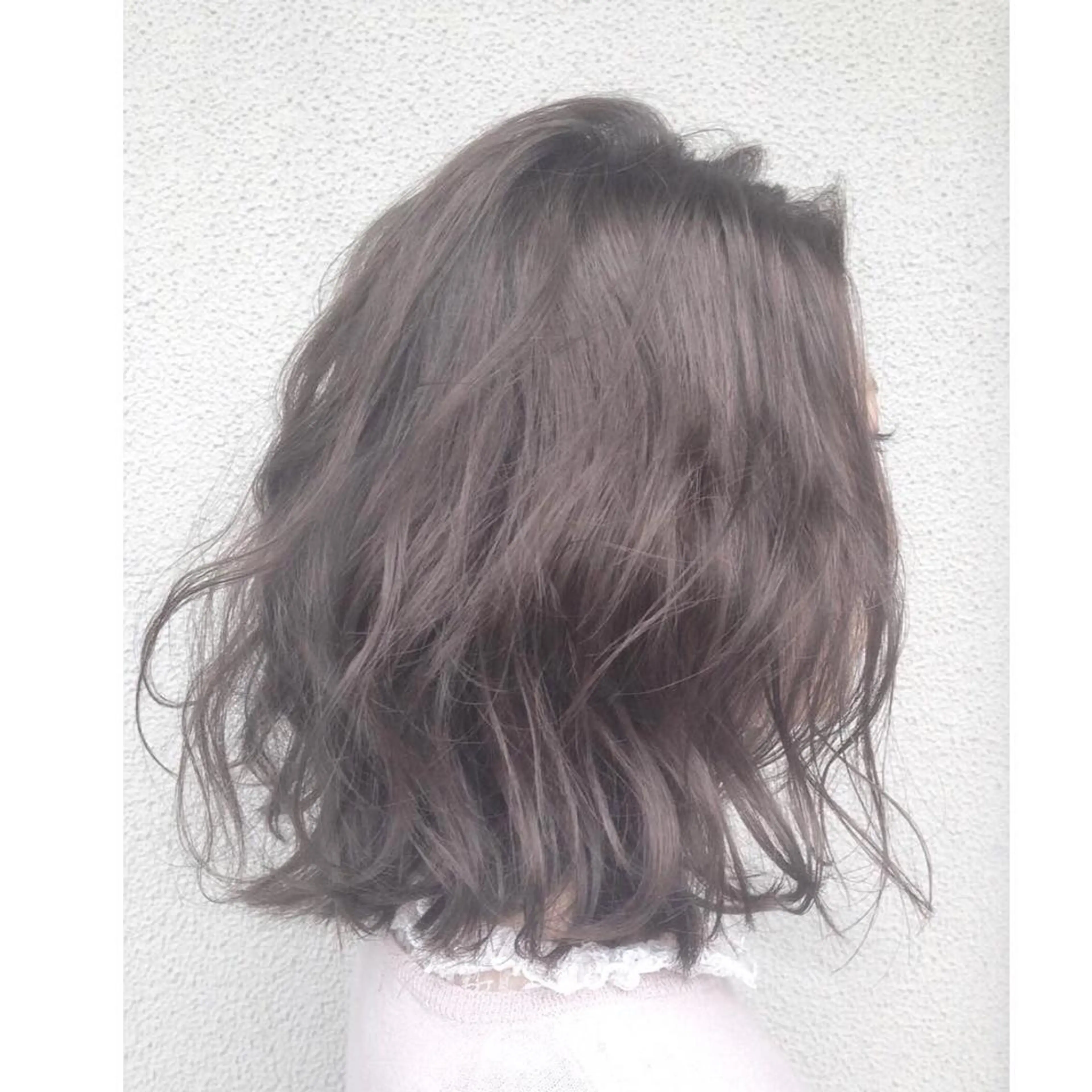ミディアム カラー ブリーチ ダブルカラー グレージュ 酒井 透のヘアスタイル
