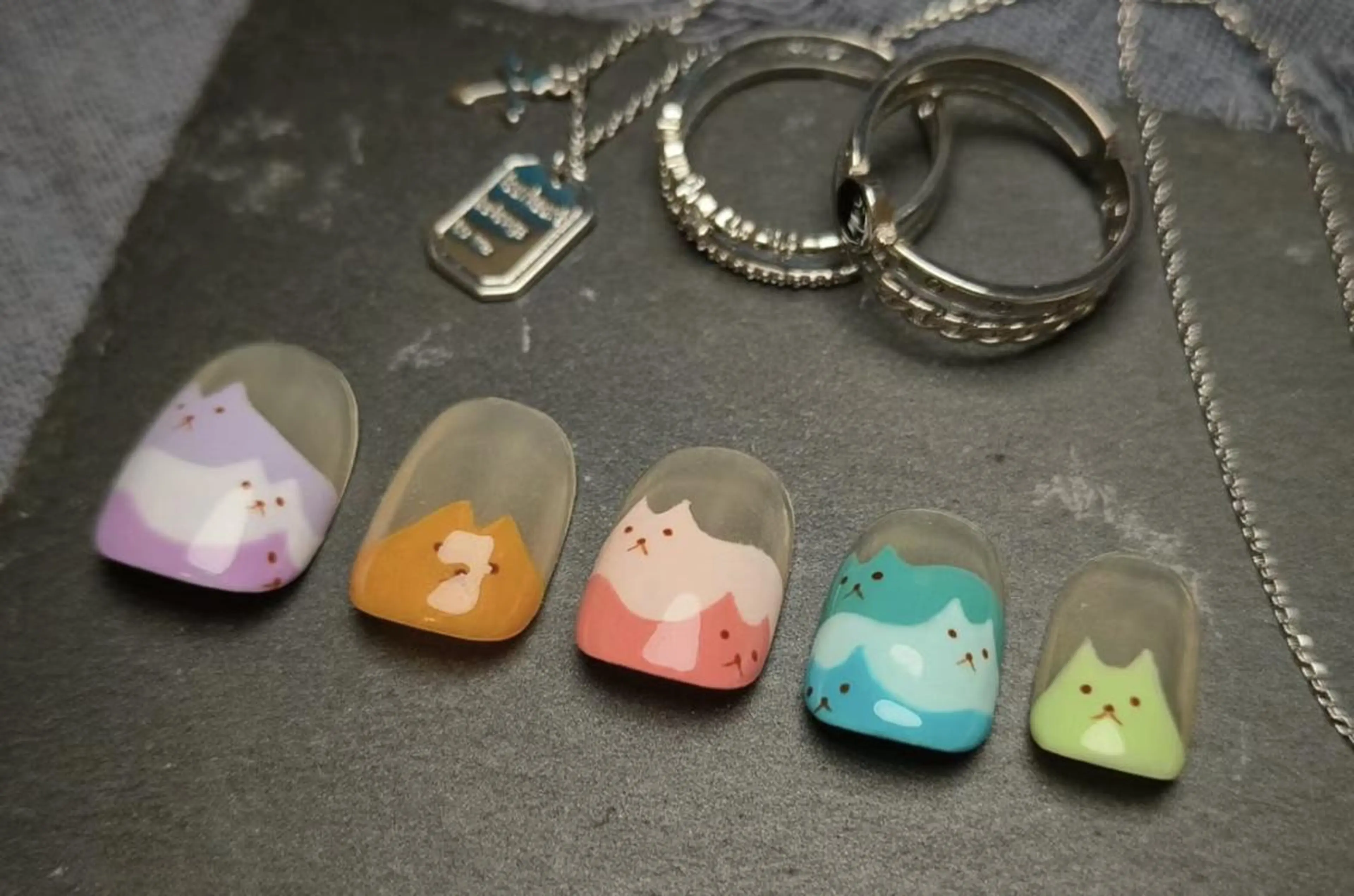 ネイル VIVIAN エイのネイルデザイン