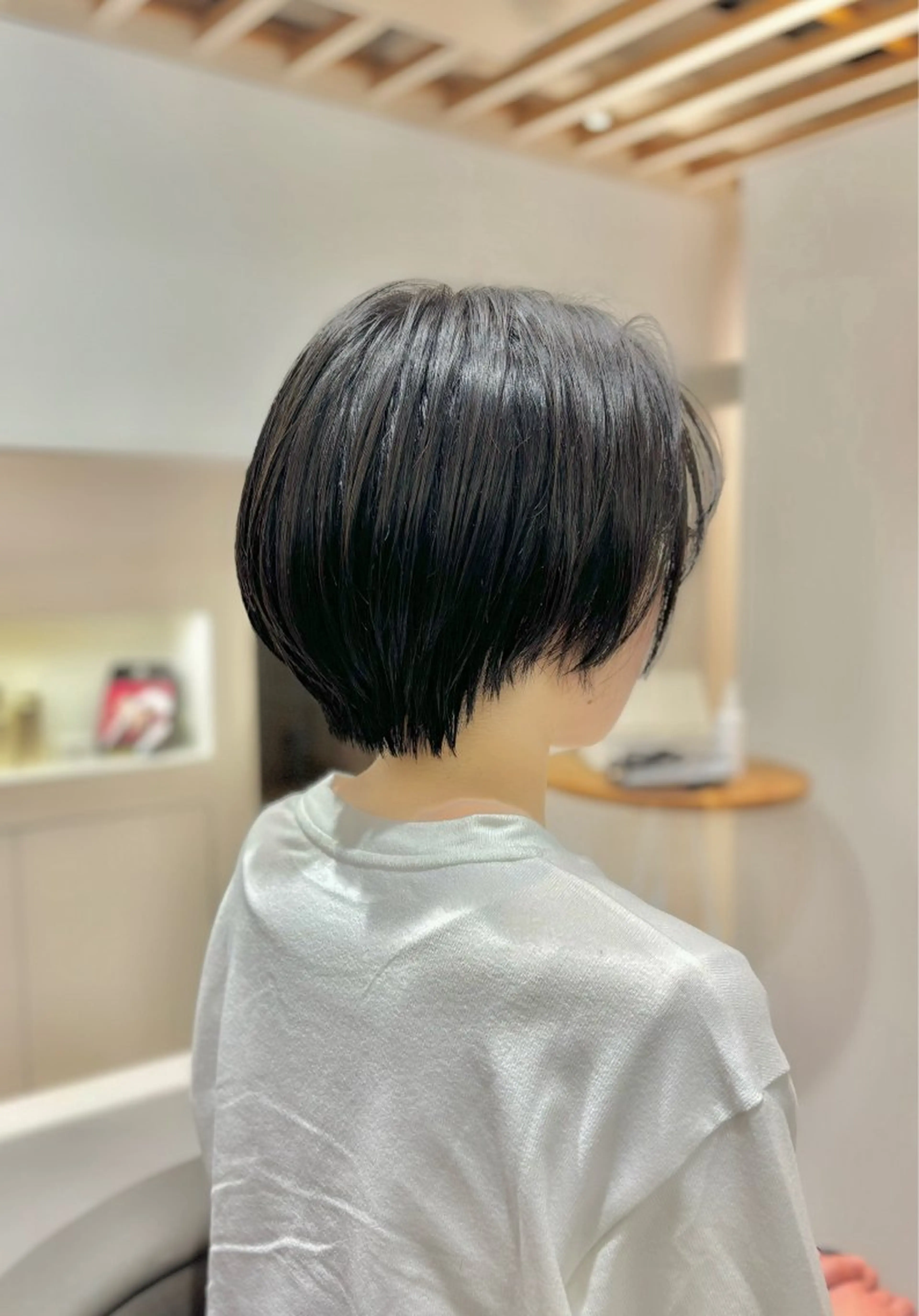 ショート カット トリートメント 白土 さくらのヘアスタイル