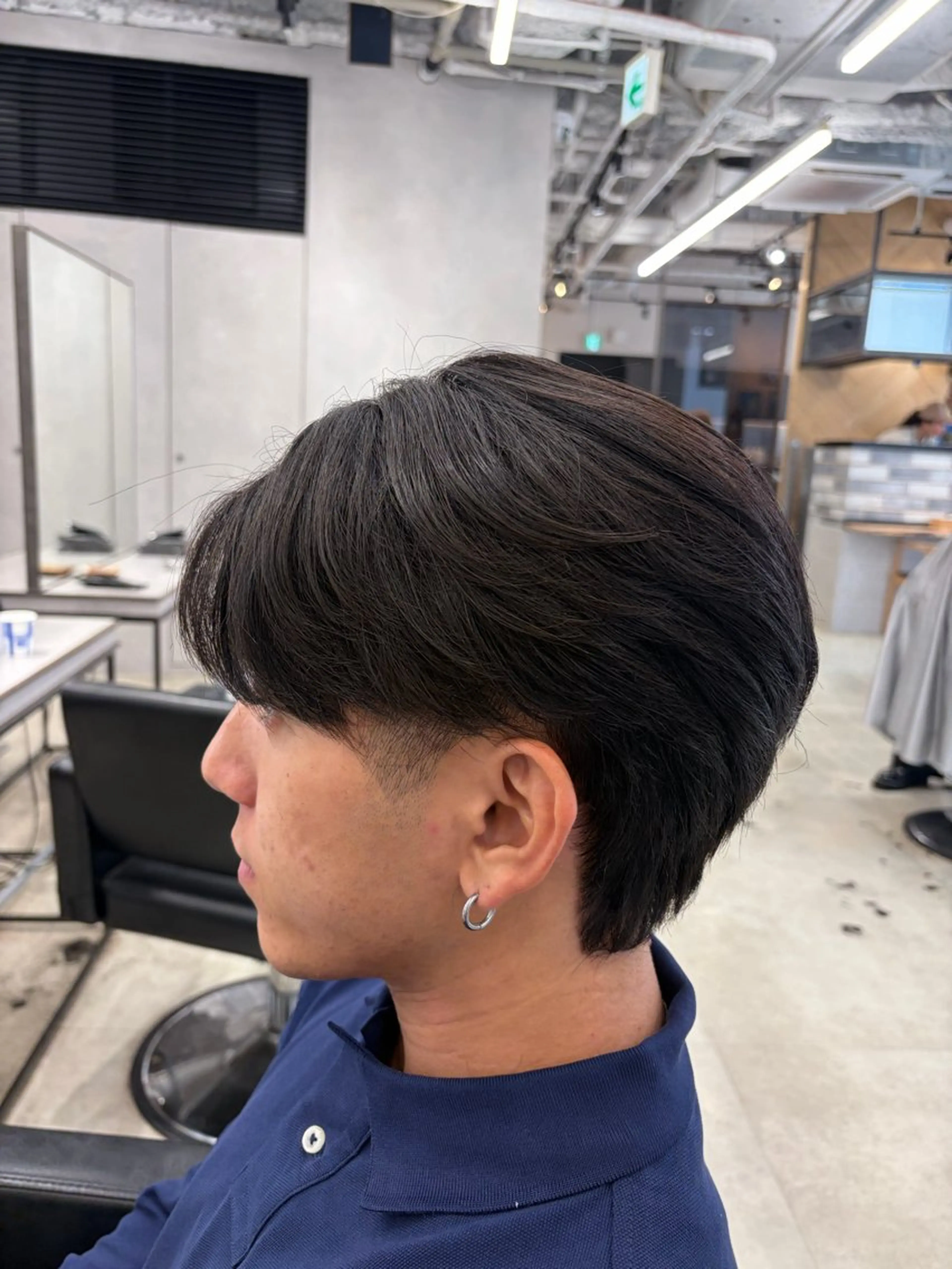 ショート メンズ センターパート 縮毛矯正 カット 縮毛矯正 メンズ特化🔥 金子直斗のヘアスタイル