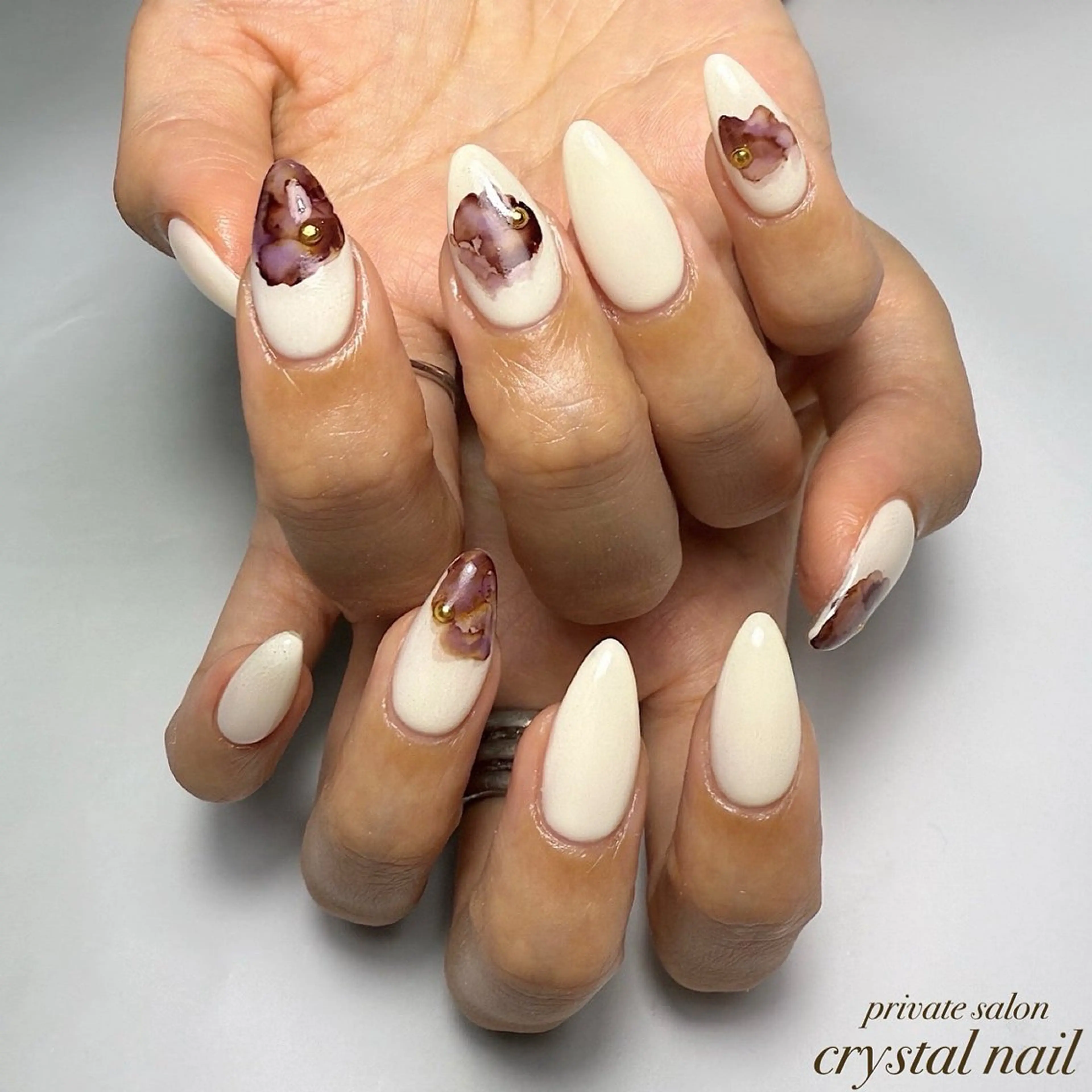 ネイル ニュアンスネイル シンプルネイル Crystal Nailのネイルデザイン