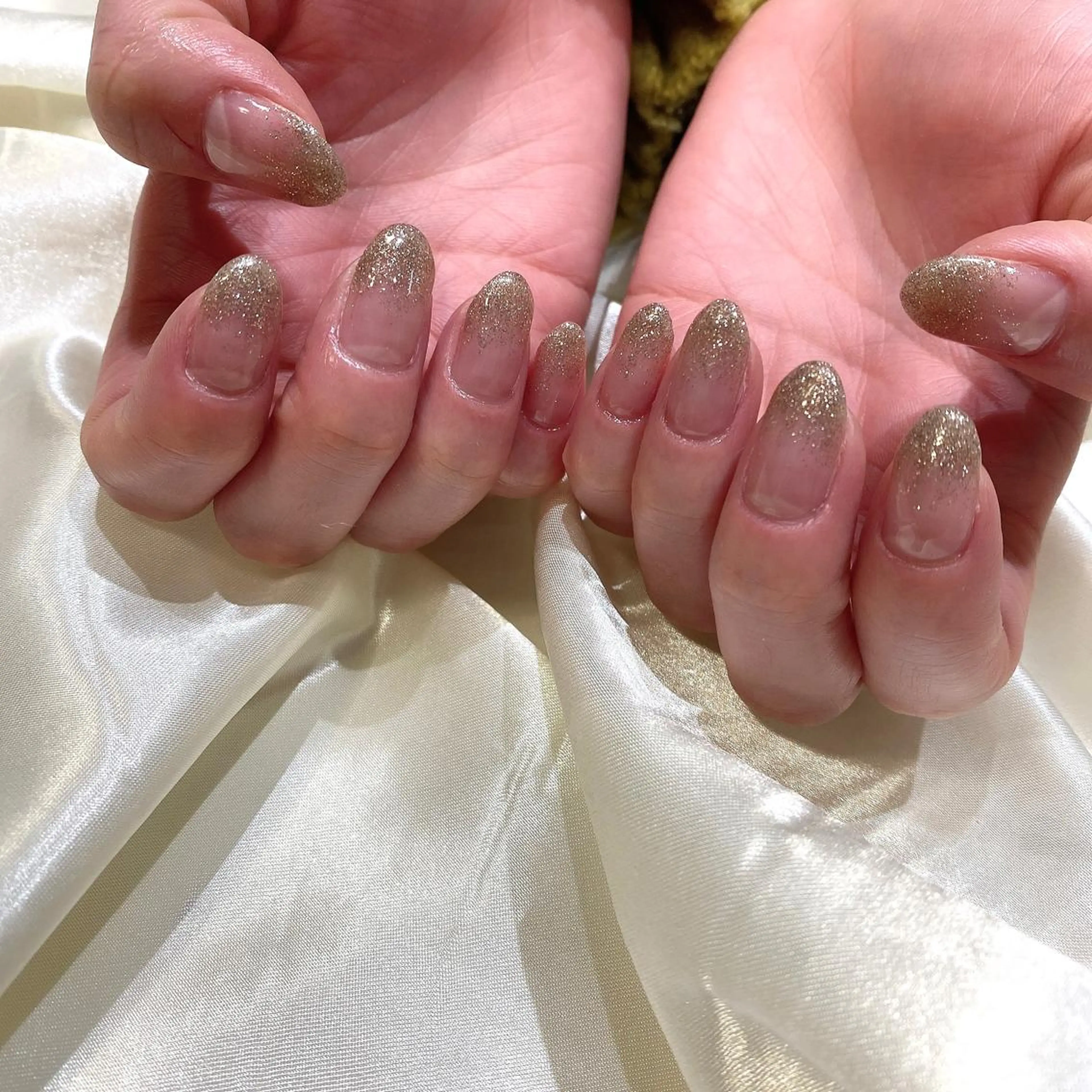 ネイル ハンドネイル 西岡 杏のネイルデザイン