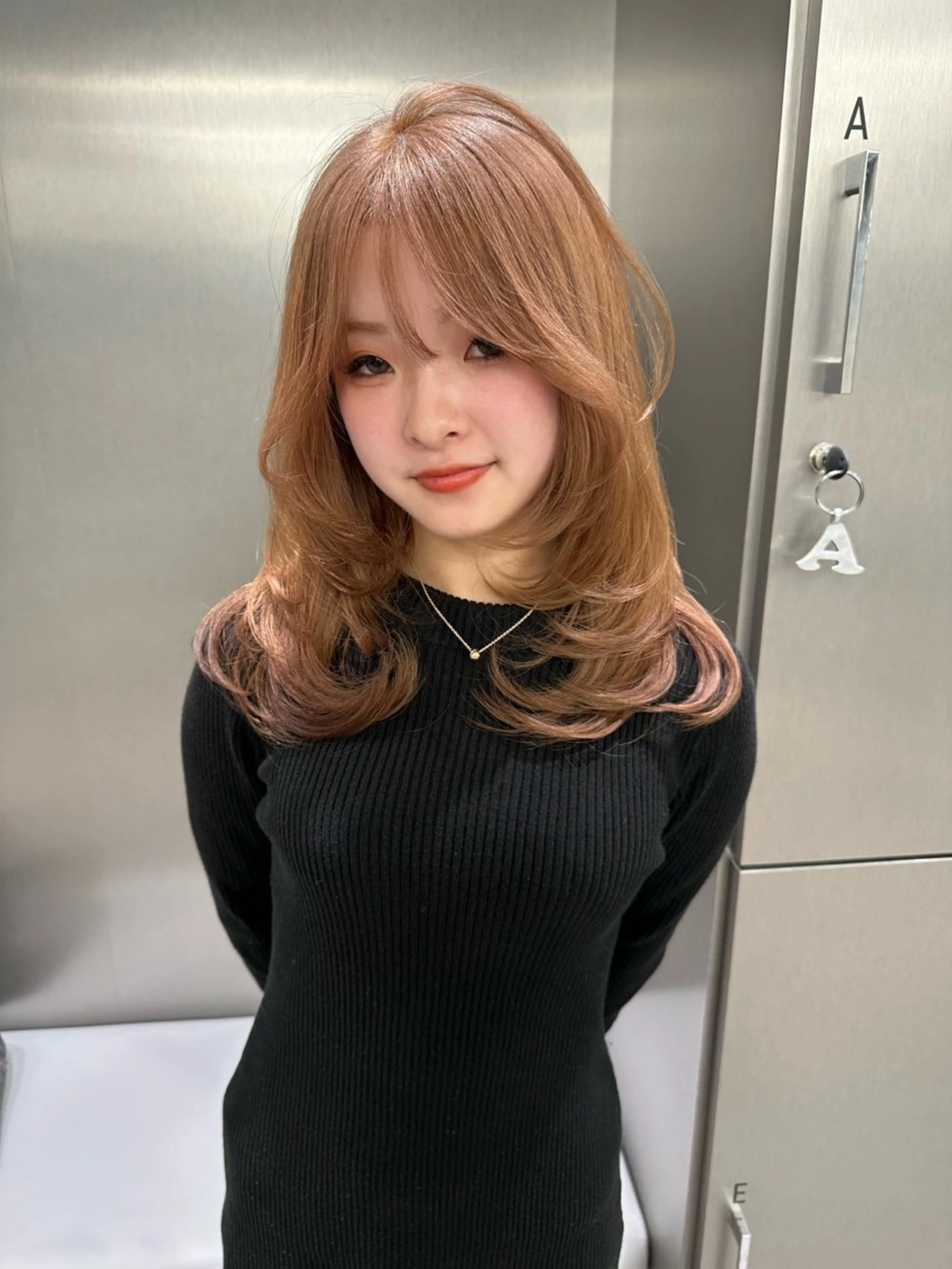 【20時​〜​限定❗️】カット＋ケアカラー＋外部補習トリートメントの写真