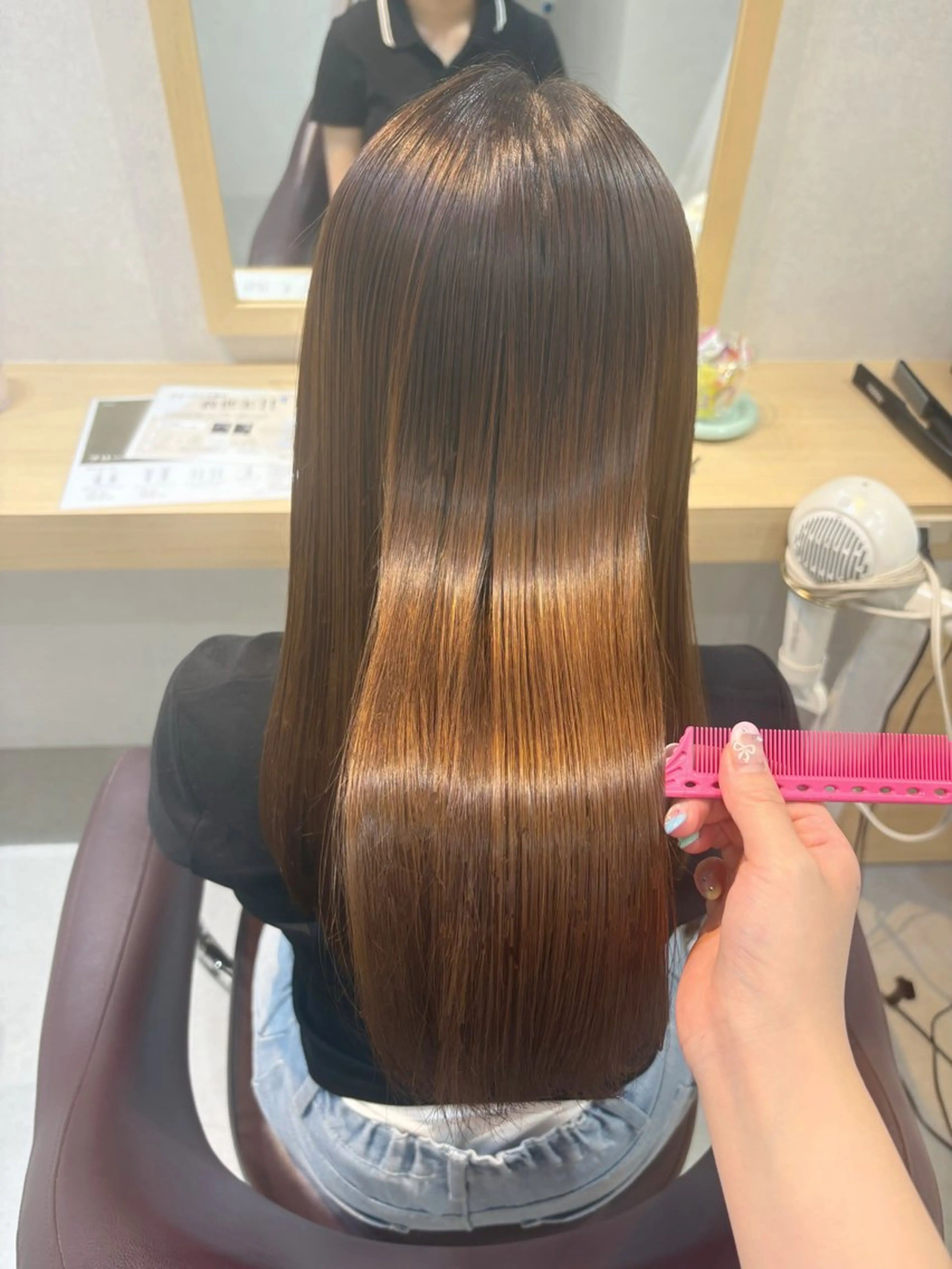 ロング 縮毛矯正 カット 縮毛矯正 トリートメント ブラウンカラー 🫧tomoka🫧のヘアスタイル