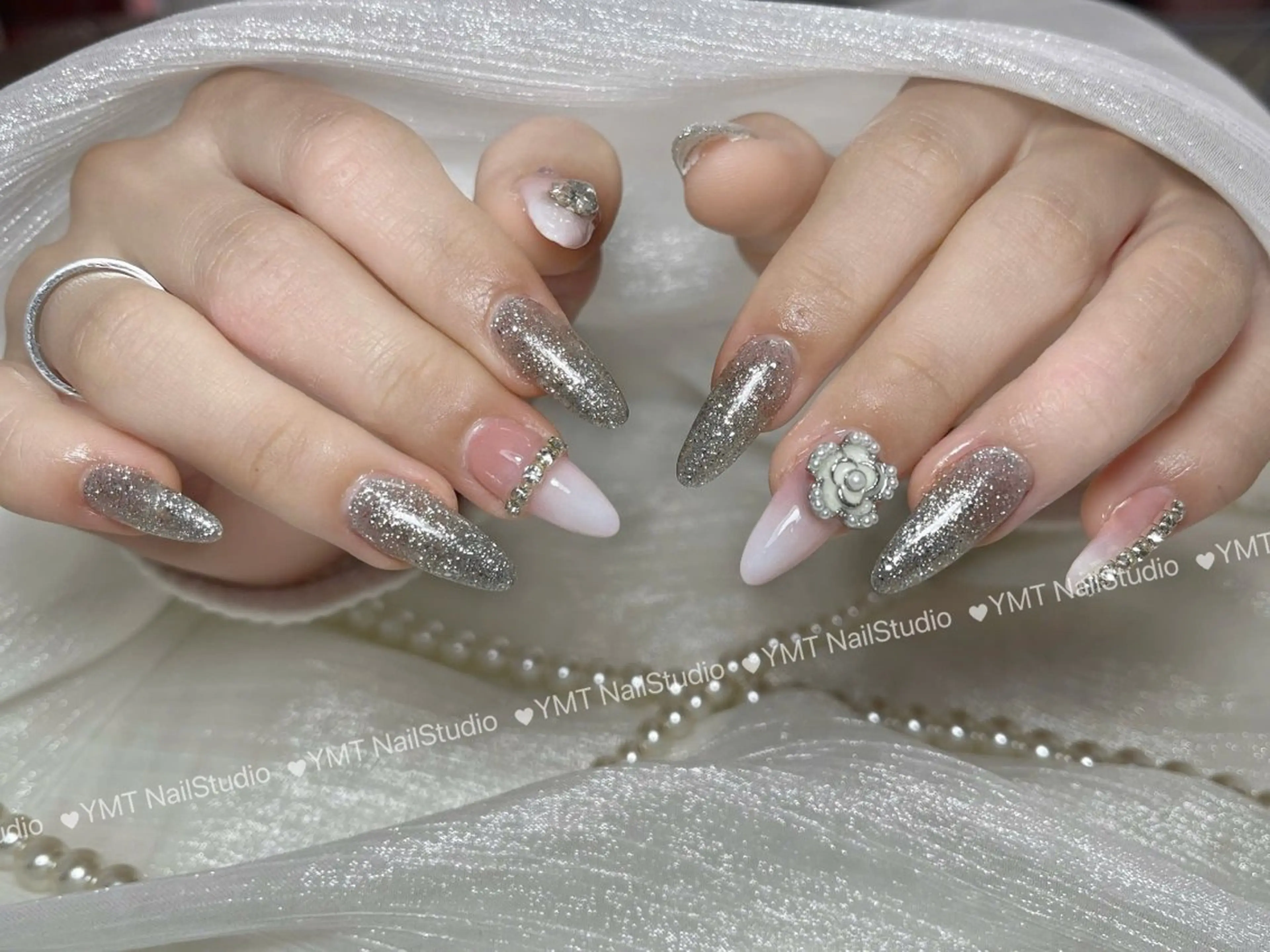 ネイル 長さ出し フットネイル ジェルネイル 韓国ネイル マグネットネイル ハンドネイル YMT NailStudioのネイルデザイン