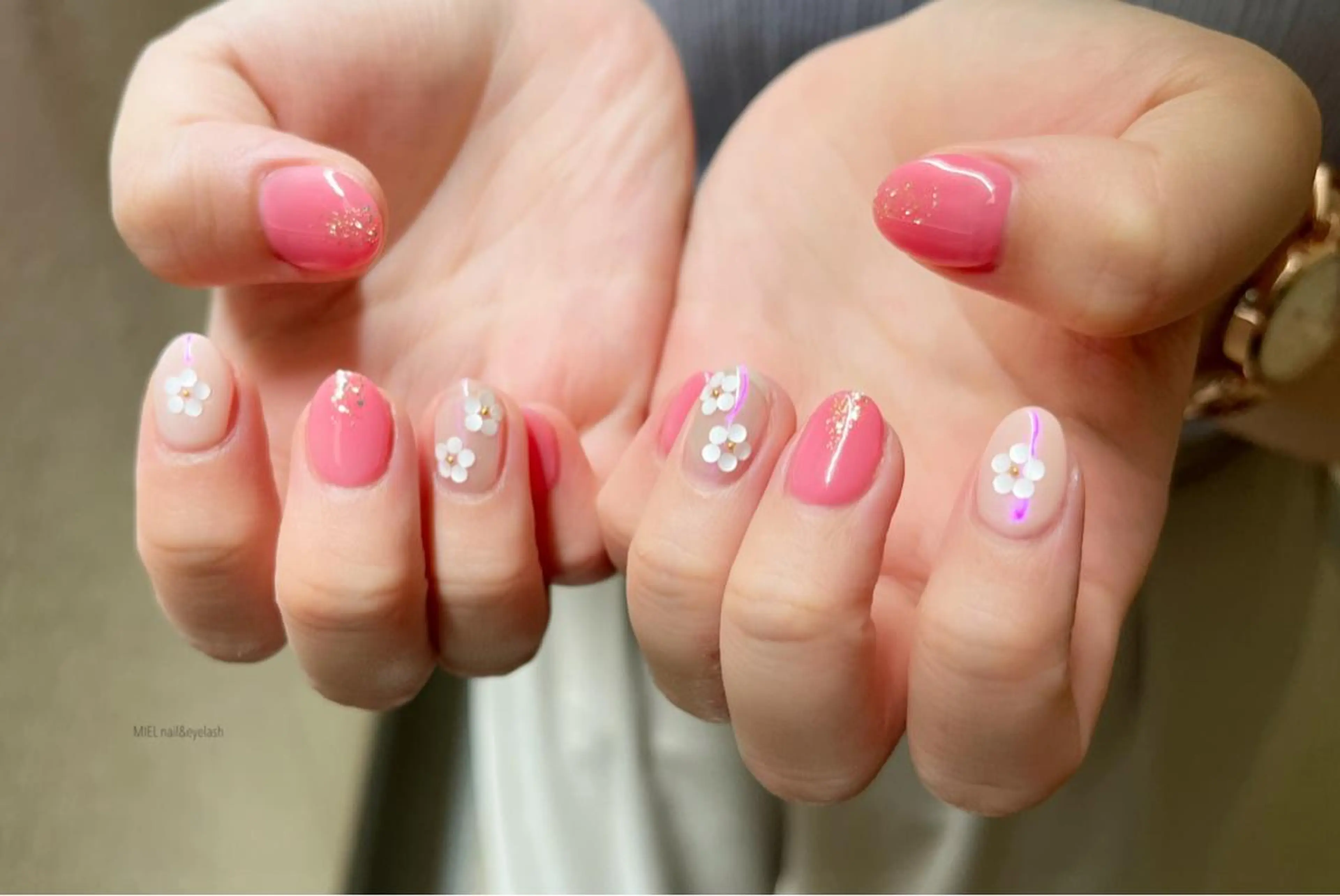 ネイル オーロラネイル フラワーネイル nail salon monailのネイルデザイン
