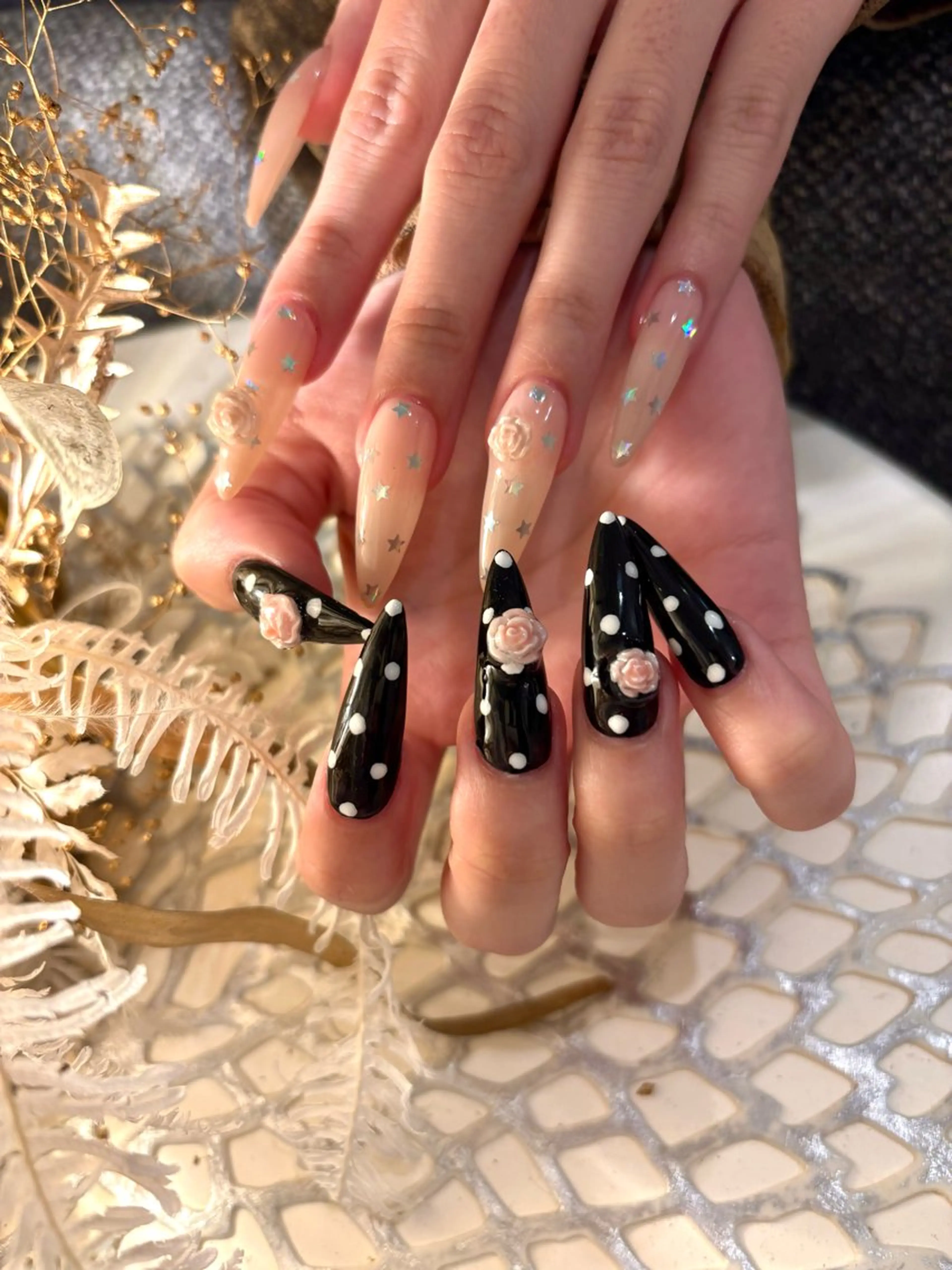 ネイル ドット ジェルネイル マグネットネイル 持ち込み パラジェル ハンドネイル Blue daisy 栄本店のネイルデザイン