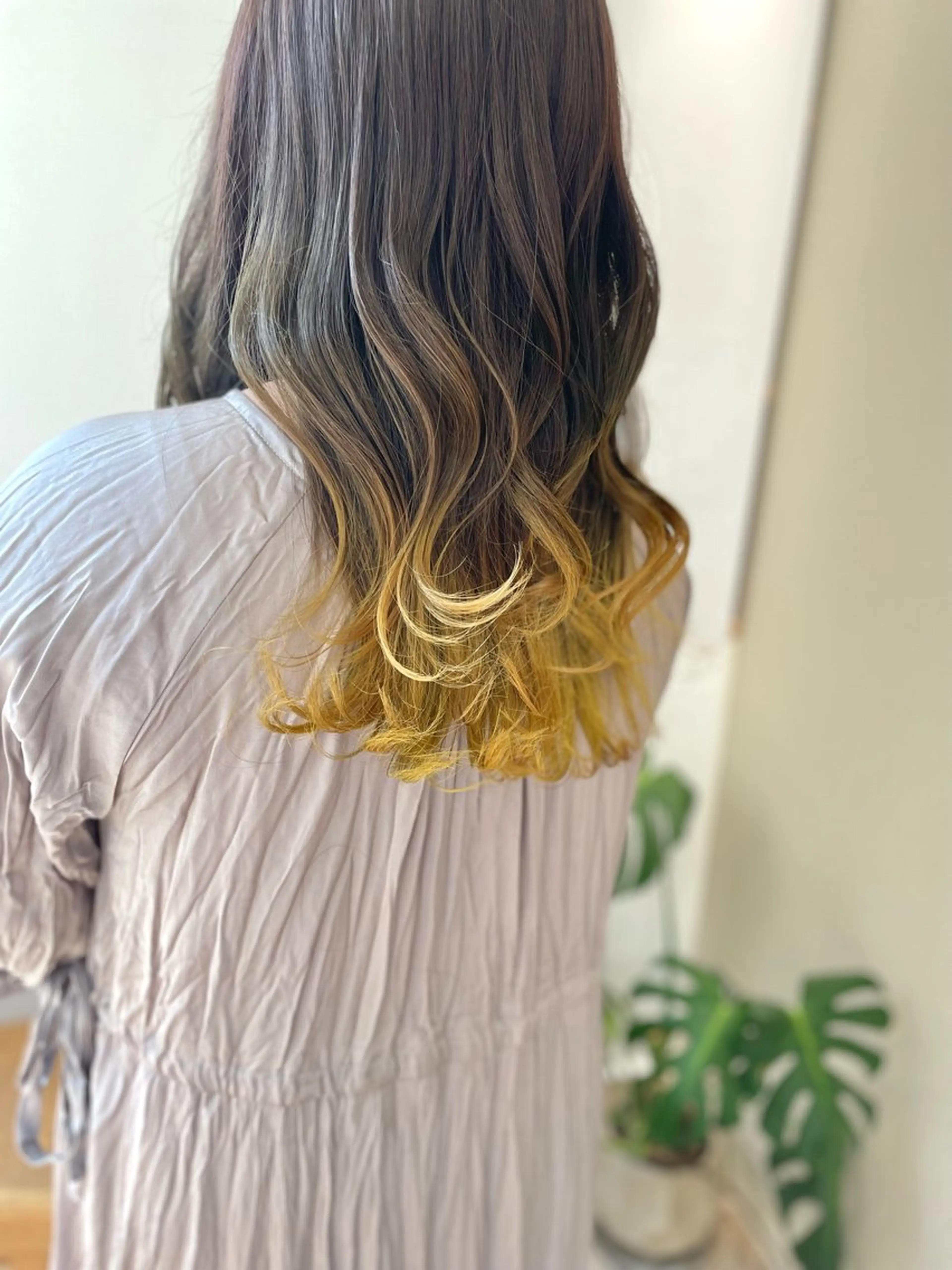 ロング カラー カット ヘアカラー トリートメント 佐々木 美帆のヘアスタイル