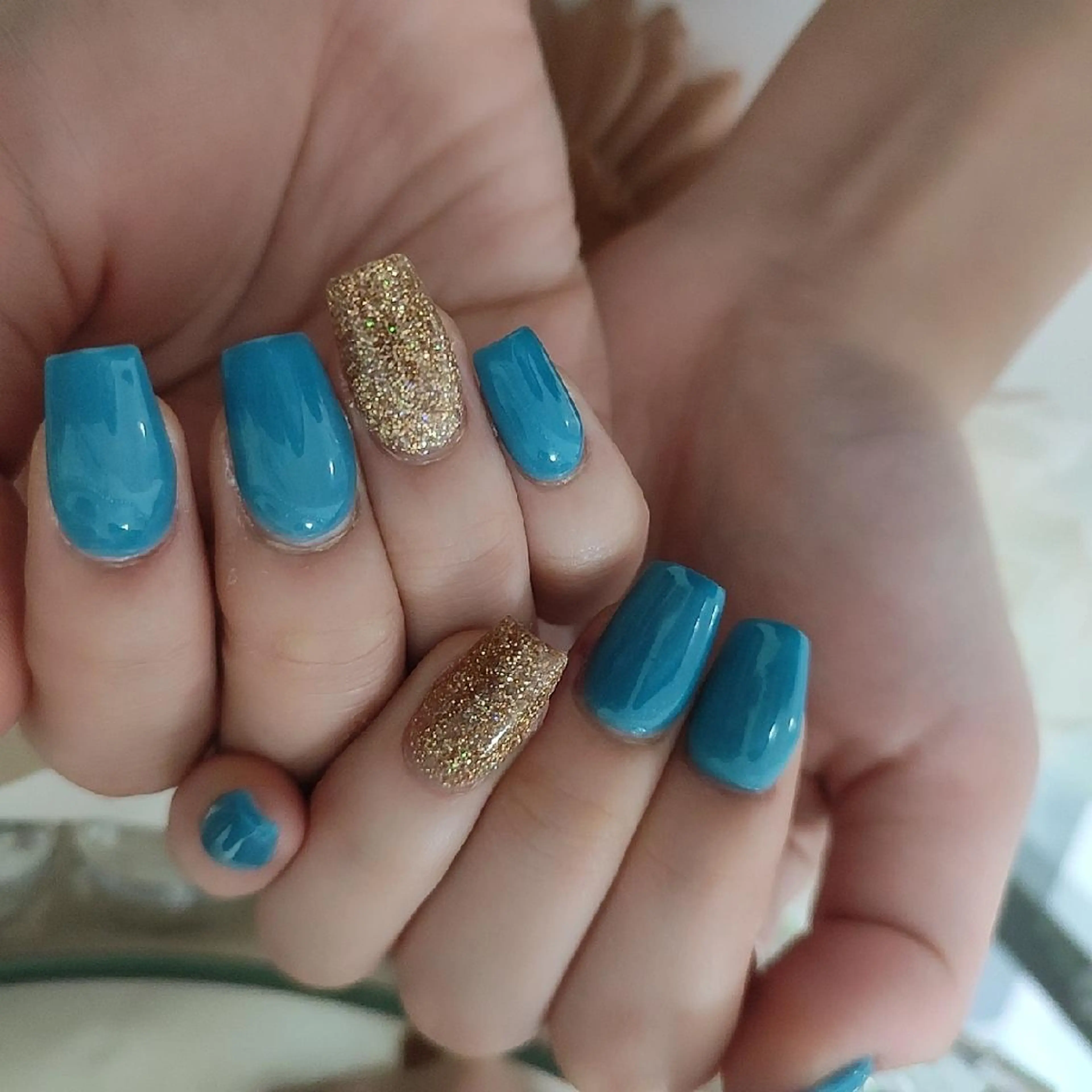 ネイル ハンドネイル RUNWAY 　　の眉毛・アイブロウイメージ