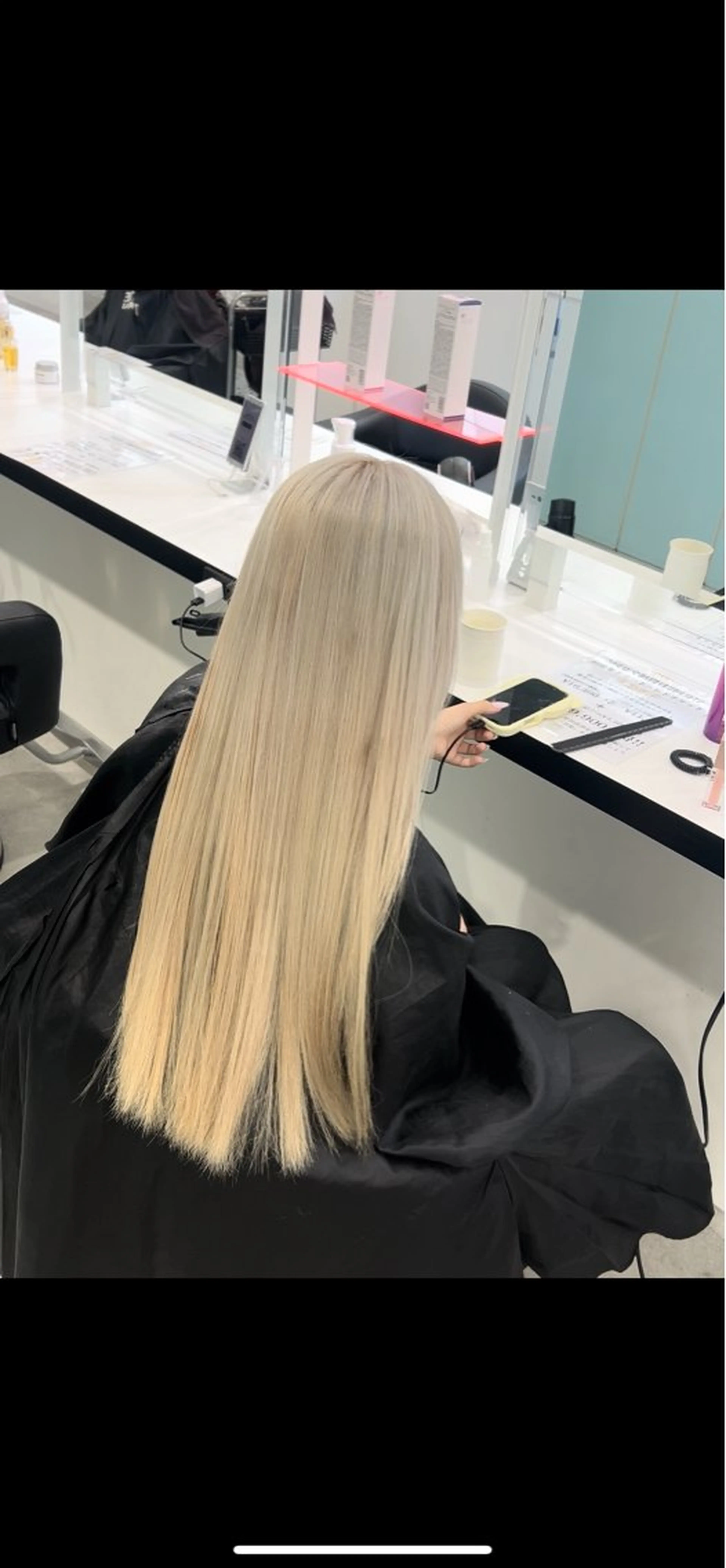 ロング カラー ヘアカラー 履歴修正屋さん／ ブロンド／ホワイトのヘアスタイル