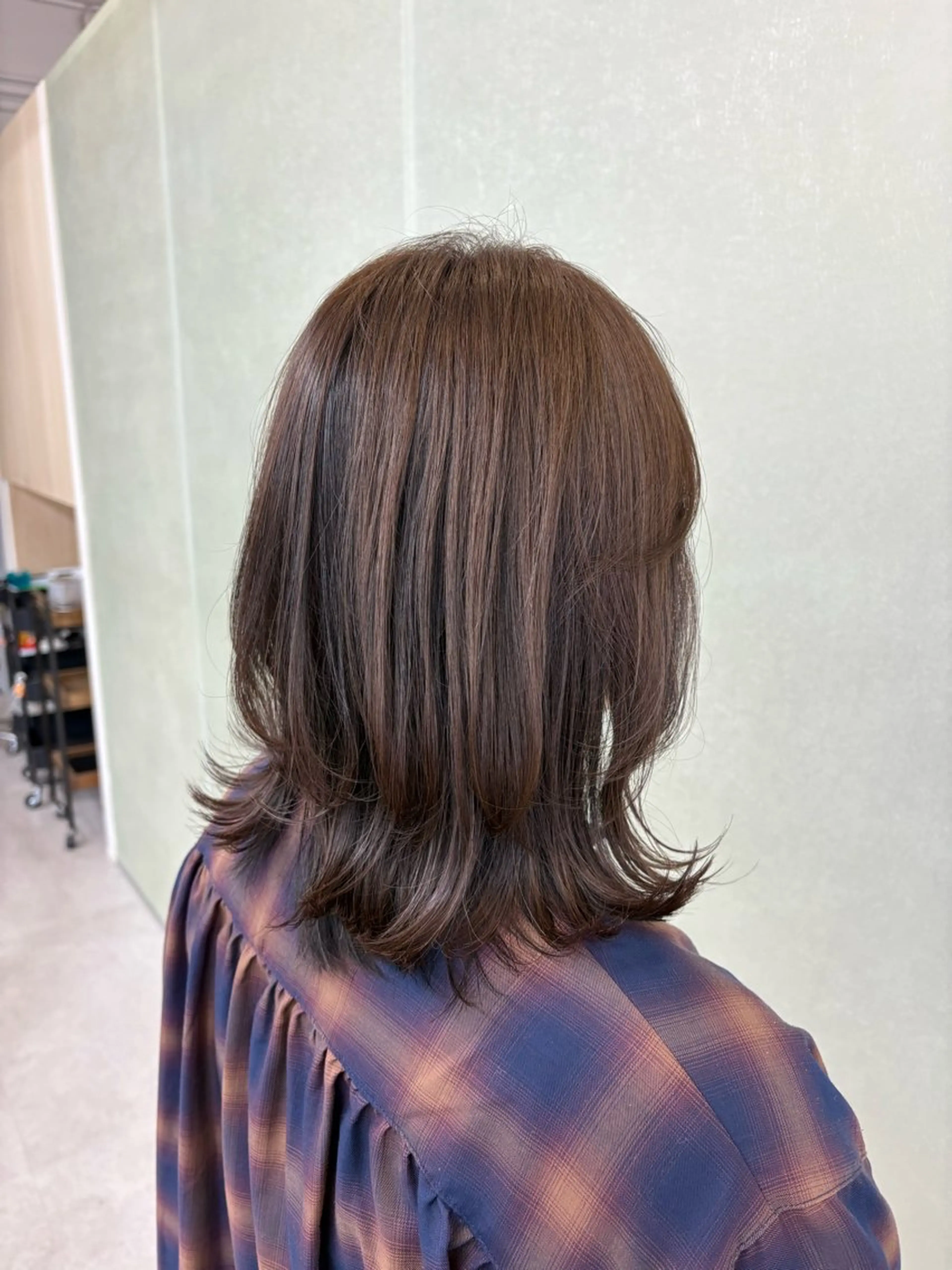 ミディアム カラー くびれヘア レイヤーカット DEEokazaki sae.Aのヘアスタイル