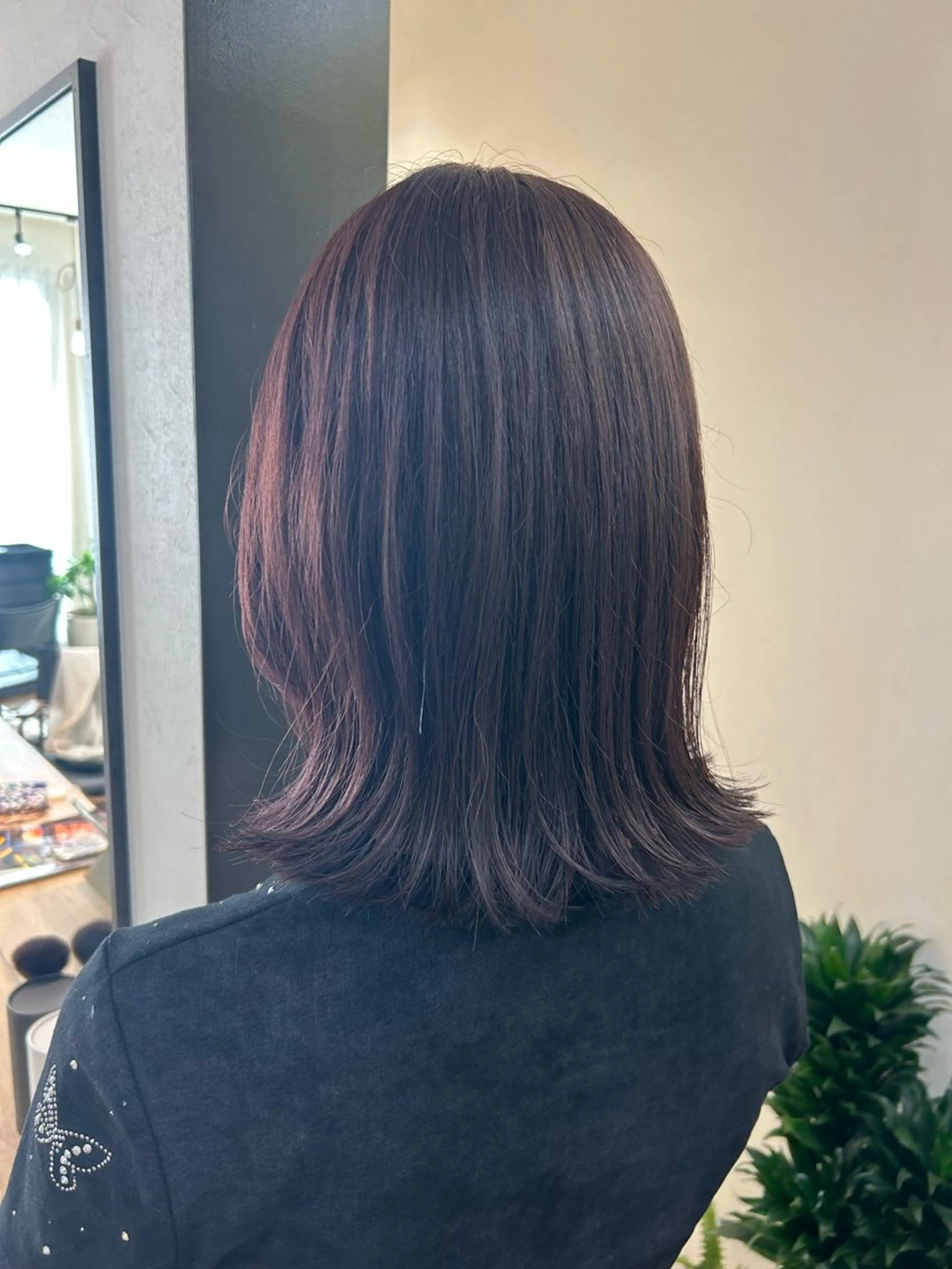 ミディアム カラー ブリーチ ディープラベンダー ダブルカラー ラベンダーカラー ブリーチなしカラー カット ヘアカラー トリートメント hub hair レイヤー/透明感のヘアスタイル