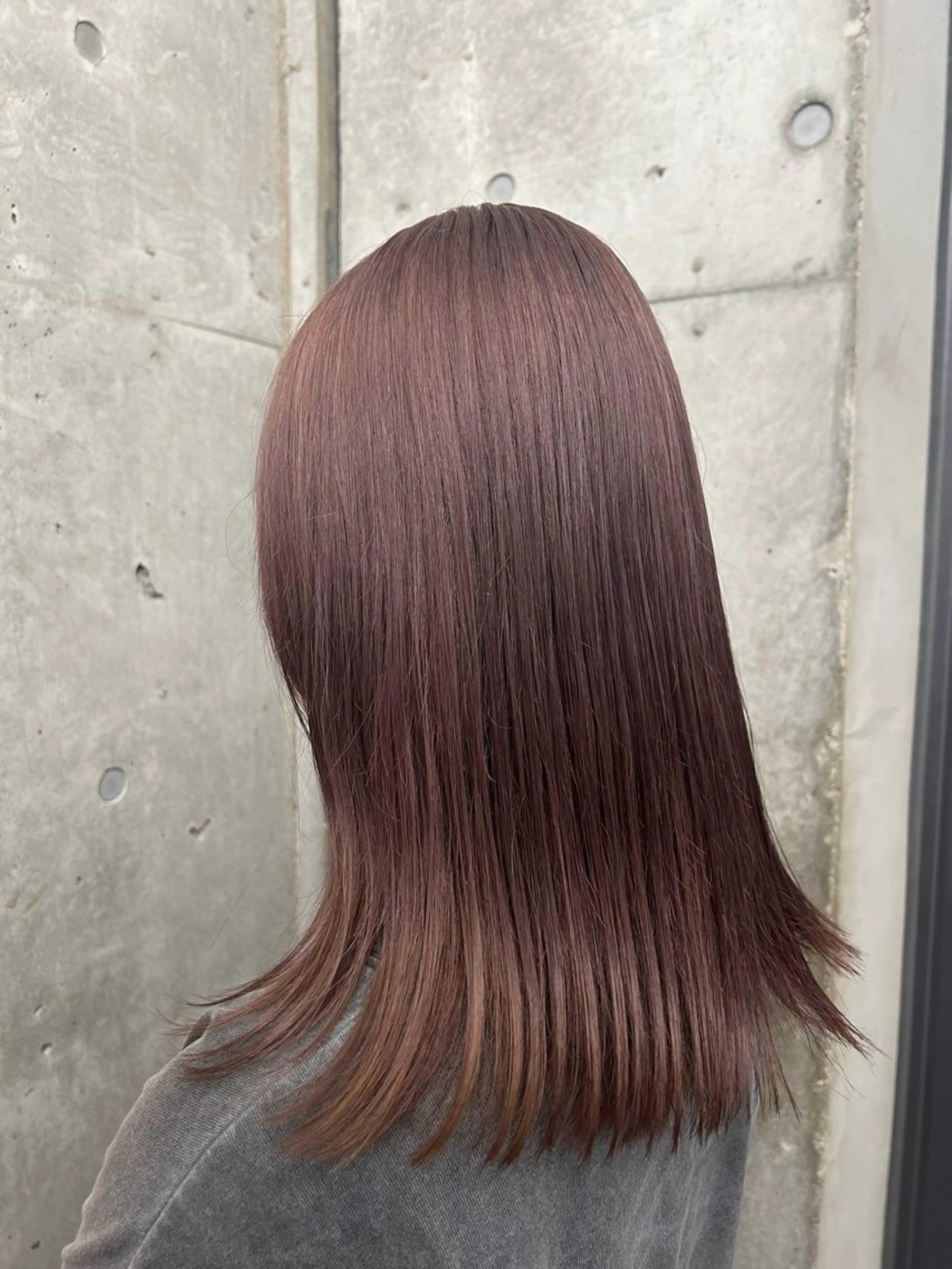 セミロング カラー ヘアカラー トリートメント 🎨デザイン🥇 美髪・艶髪 日暮千敬のヘアスタイル