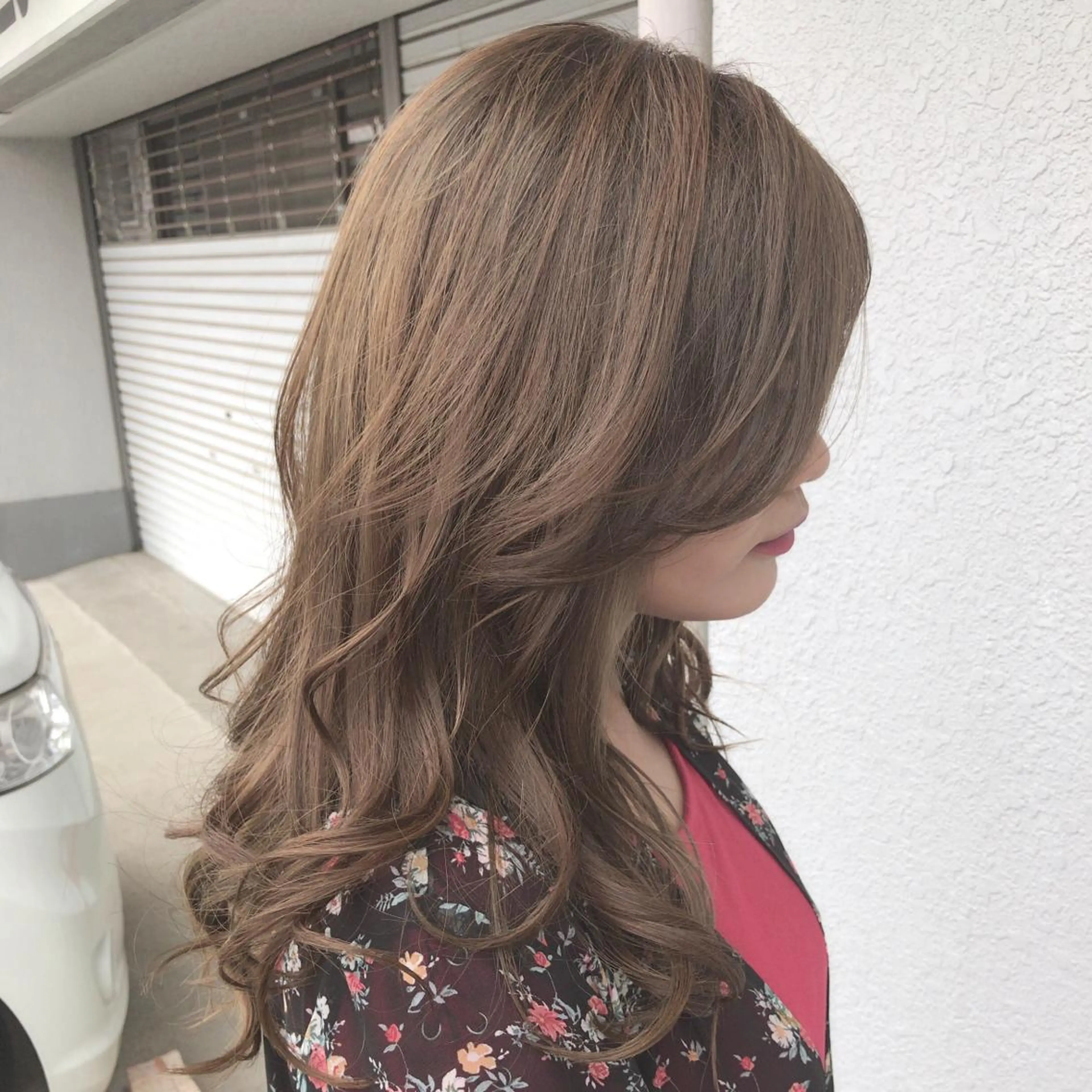 セミロング カラー レイヤーカット匠 イソザキノリユキのヘアスタイル
