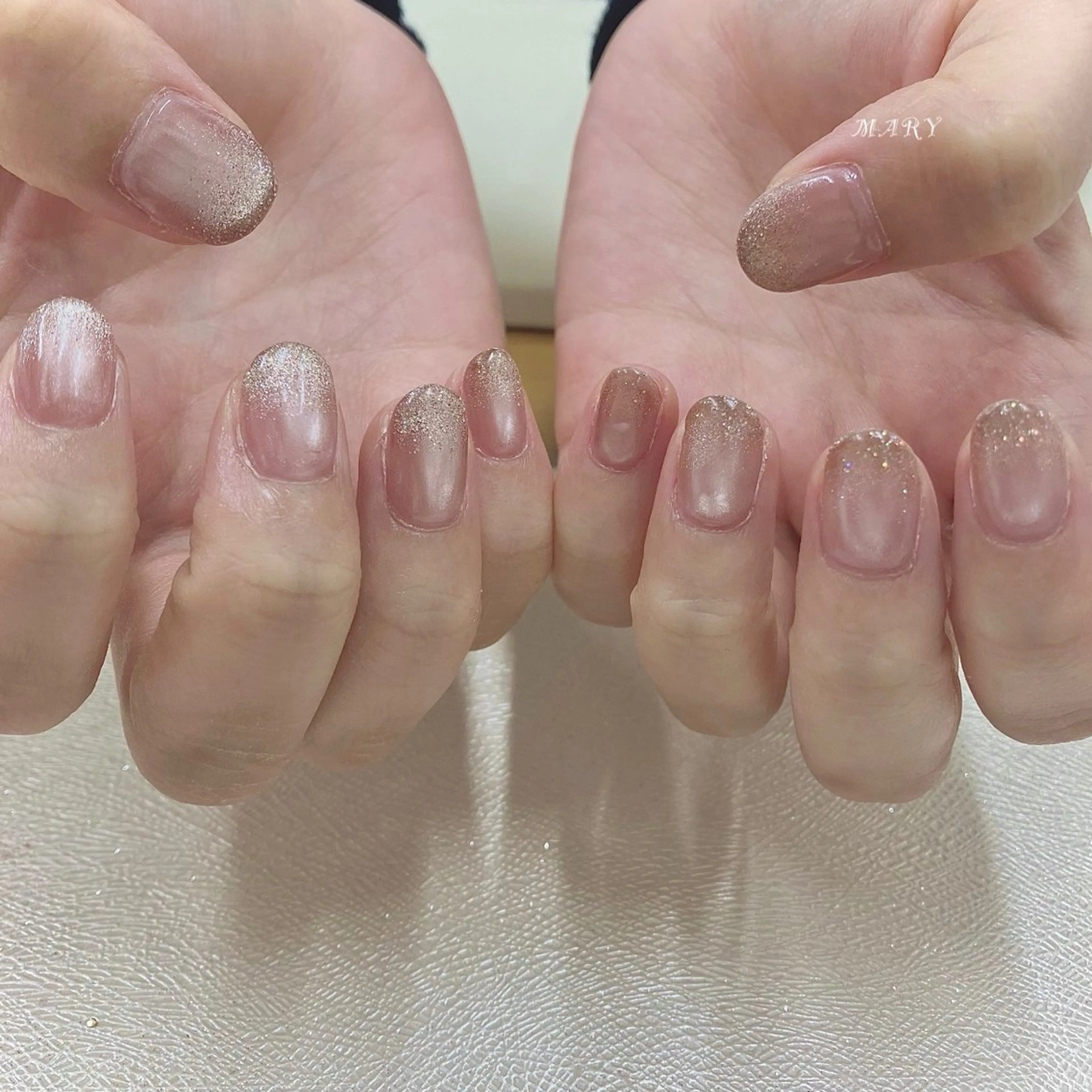 ネイル キラキラネイル マグネットネイル ニュアンスネイル ワンカラーネイル Mary nail .narumiのネイルデザイン