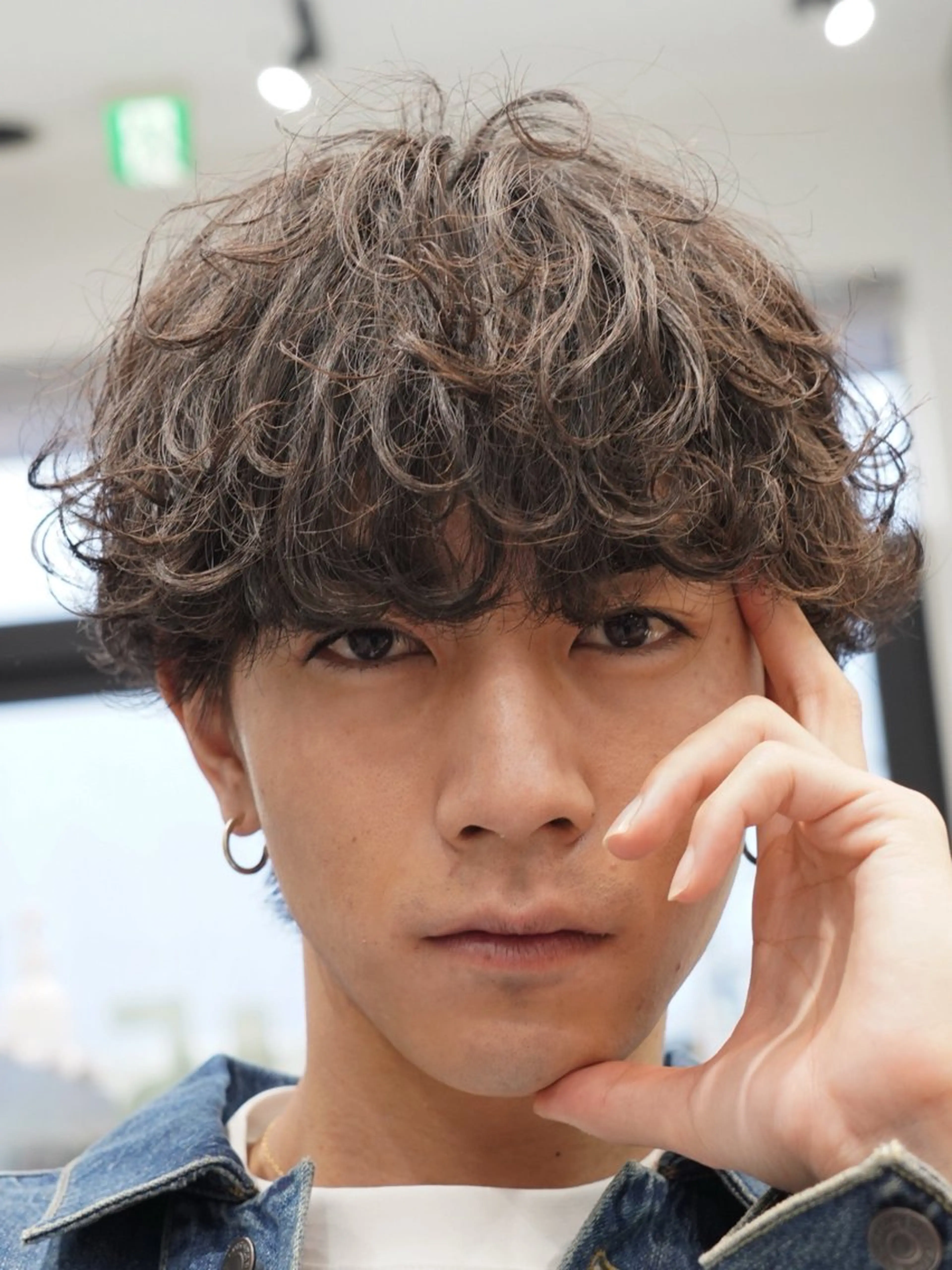 パーマ メンズ fifth 安次富　泰雅のヘアスタイル