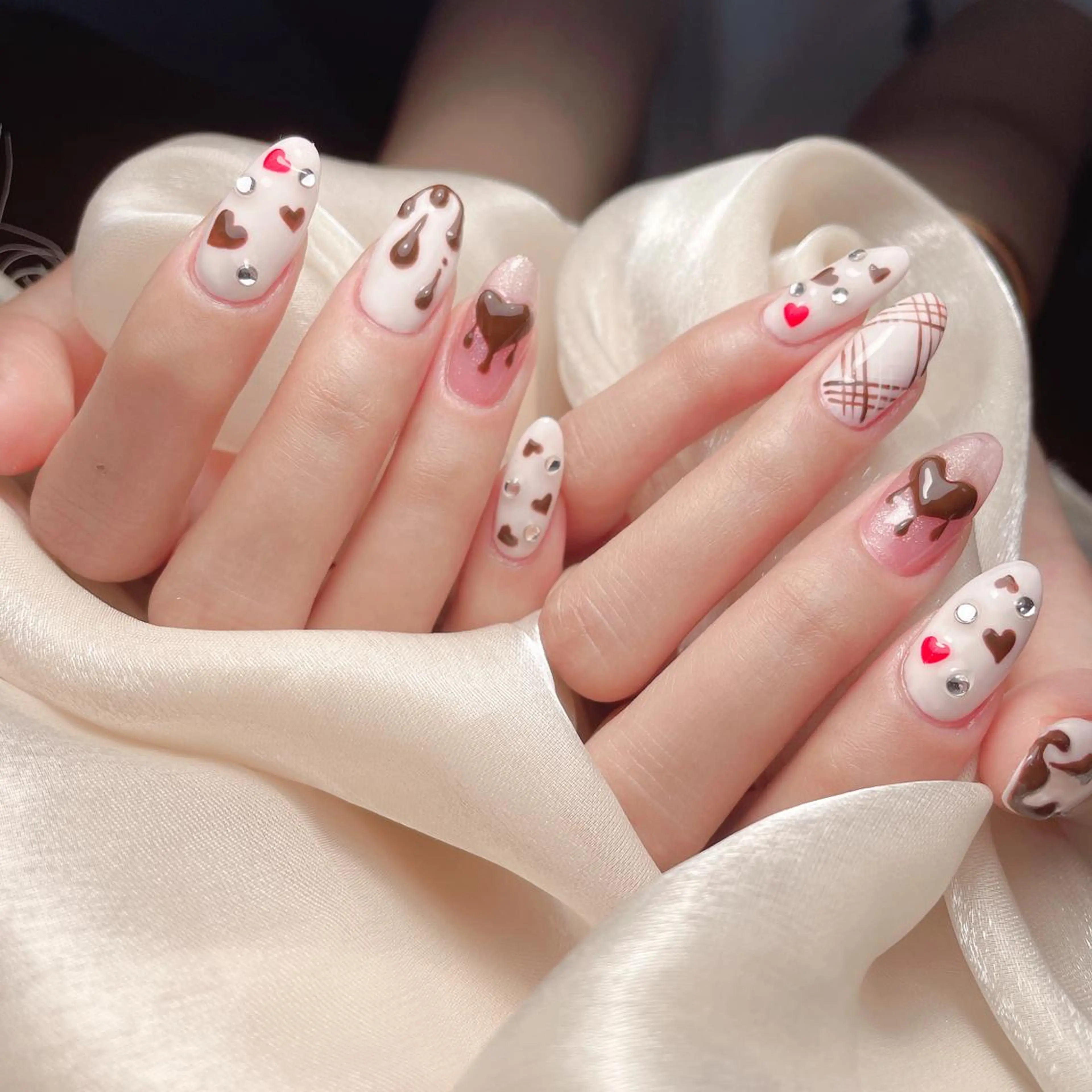 ネイル M🌷nail 長さだし専門店のネイルデザイン