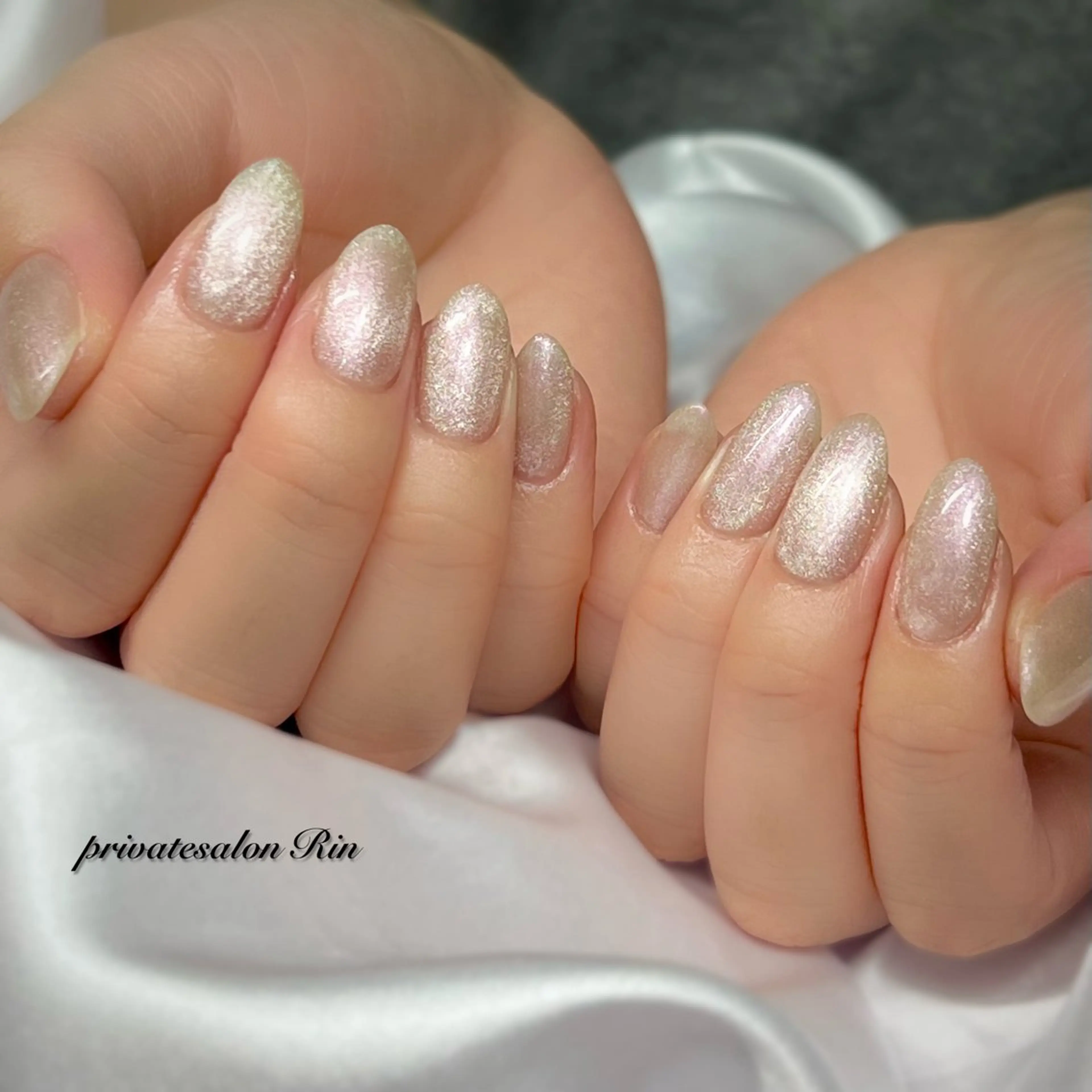 ネイル マグネットネイル ピンク ホワイト ハンドネイル private salon Rinのネイルデザイン