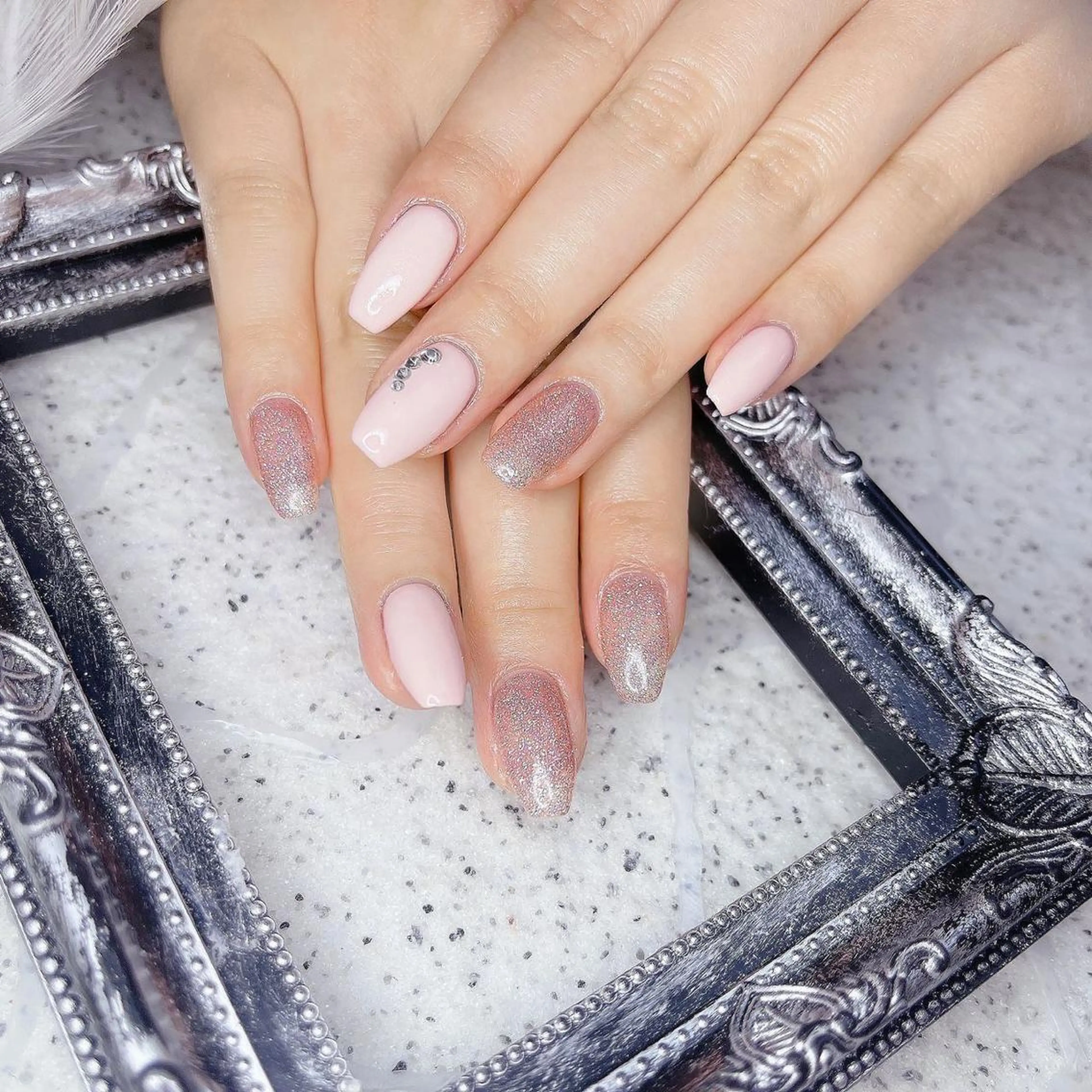 ネイル ハンドネイル Queens マオのネイルデザイン