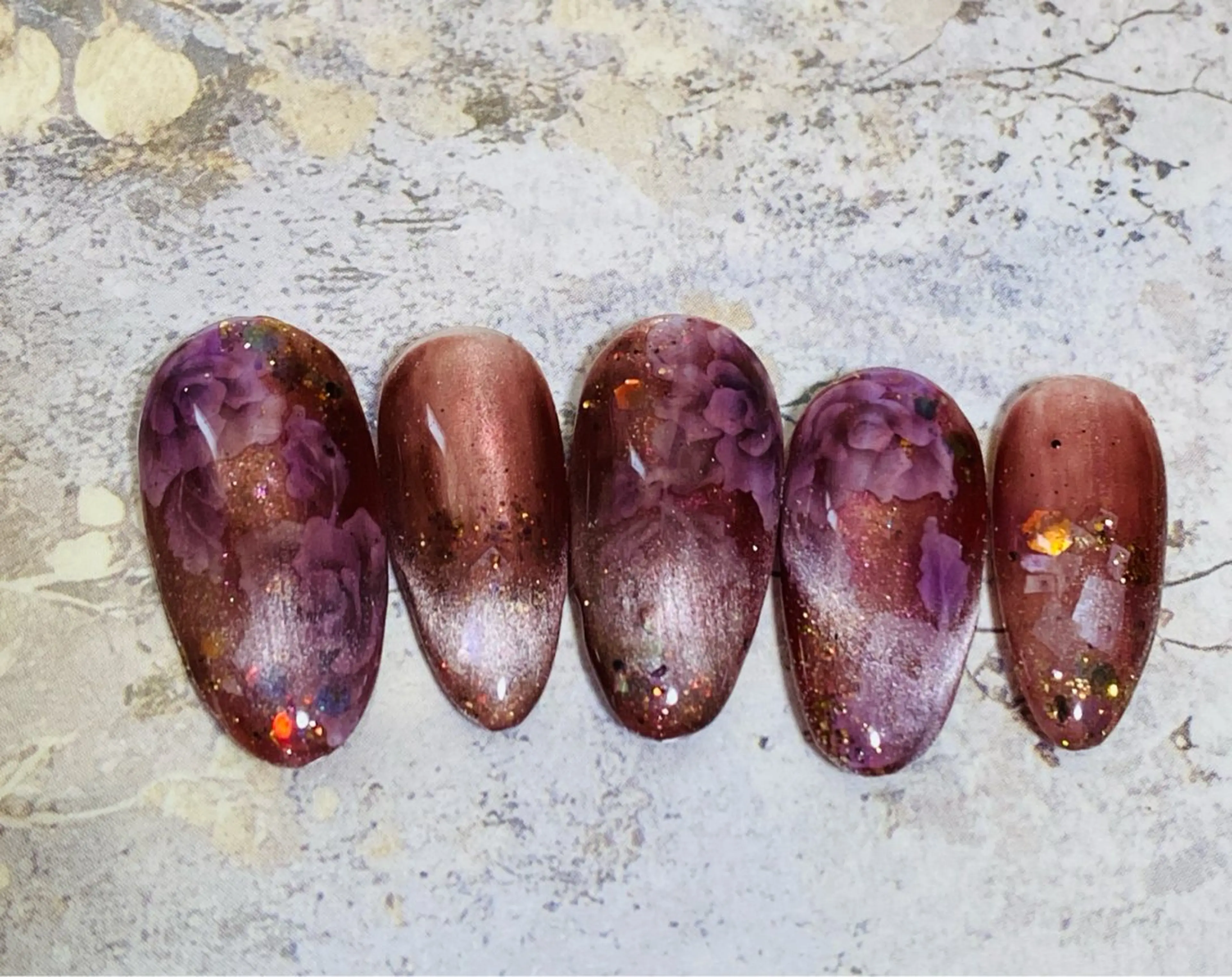 ネイル ラメ(グリッター) マグネットネイル 自宅ネイルサロン ♦️nuance♦️のネイルデザイン