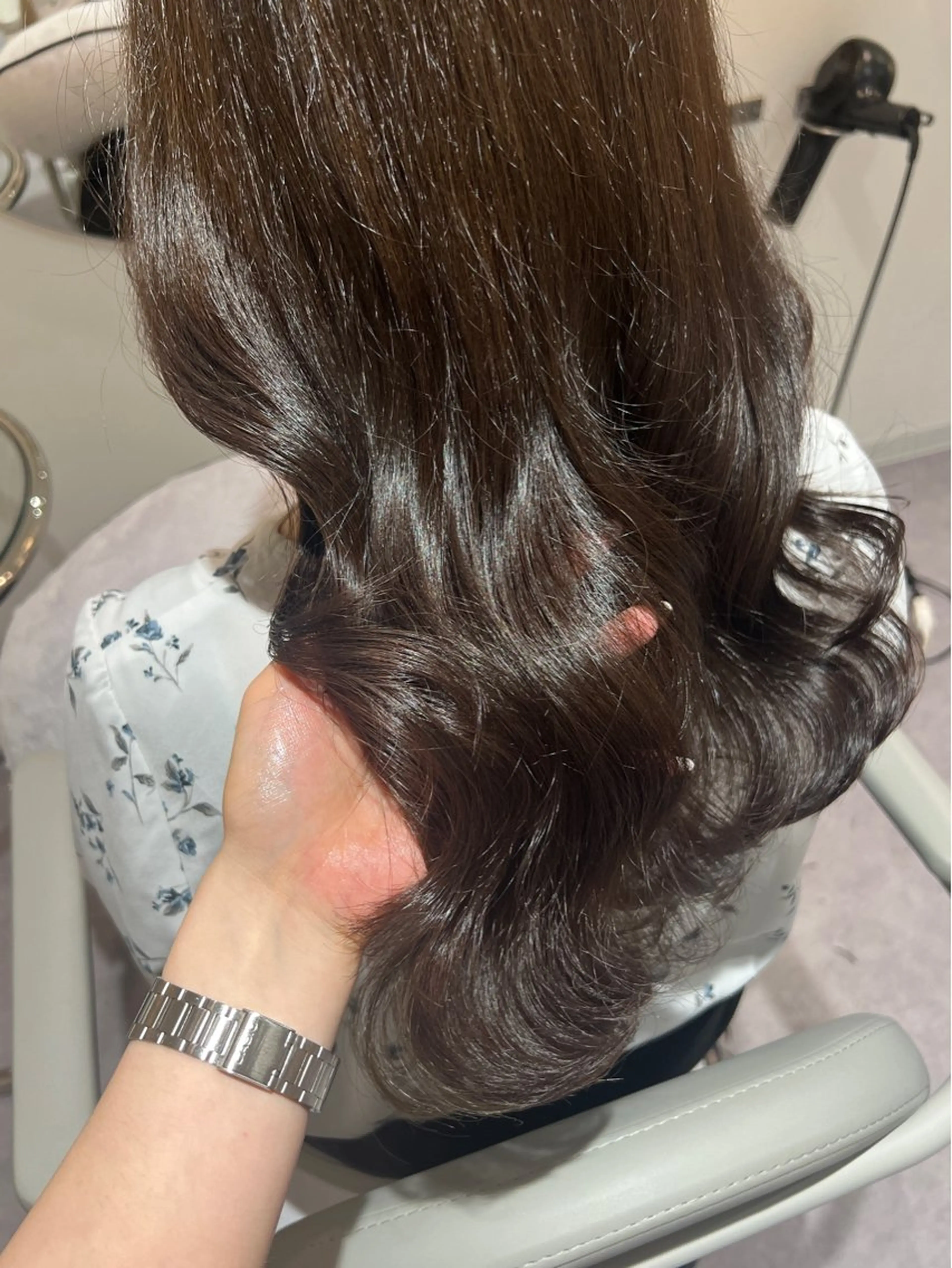 セミロング ヘアカラー トリートメント 美髪✨艶髪✨髪質改善 カラー特化🌙鈴屋和のヘアスタイル