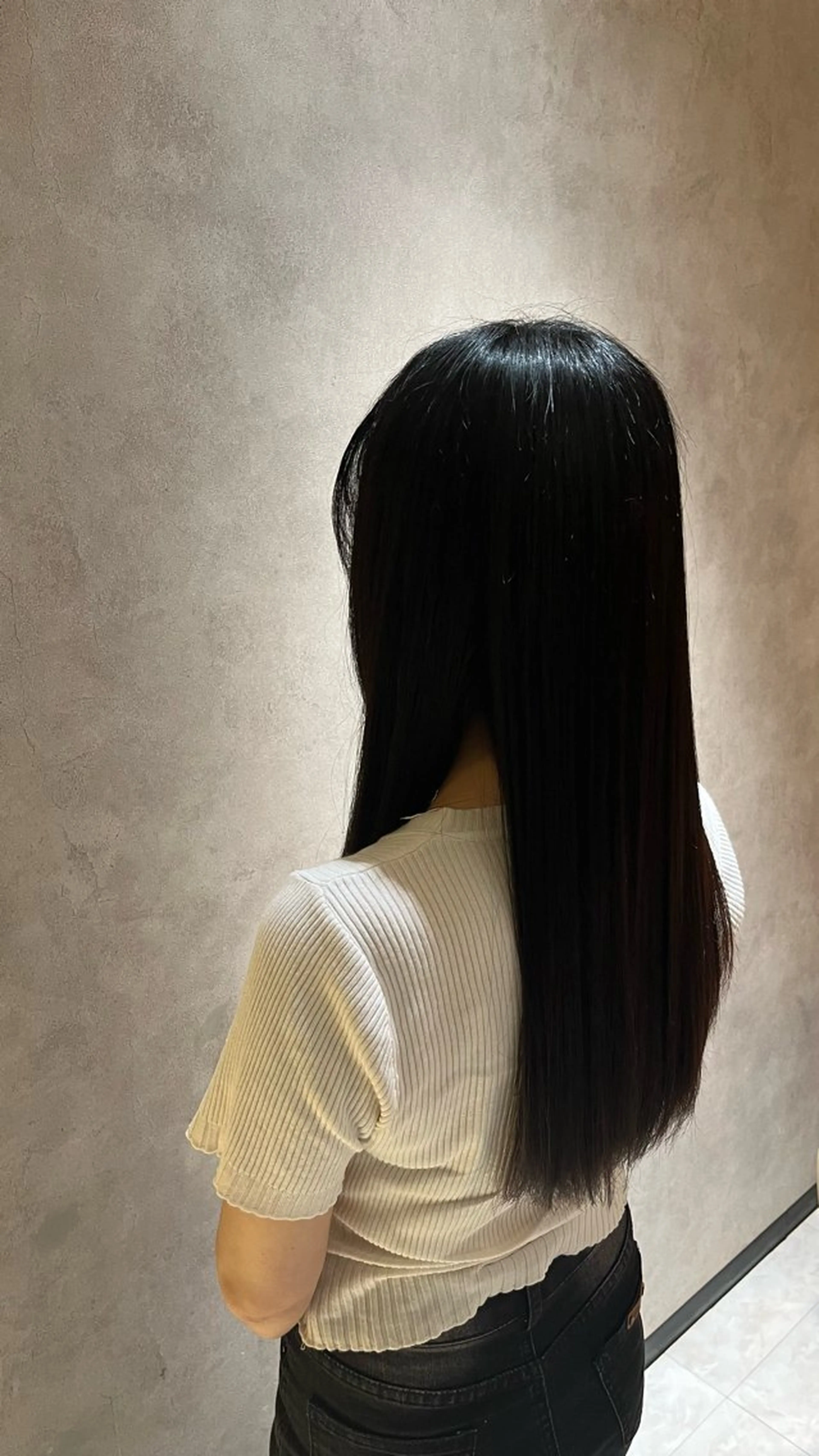 ロング トリートメント 新宅 藍のヘアスタイル