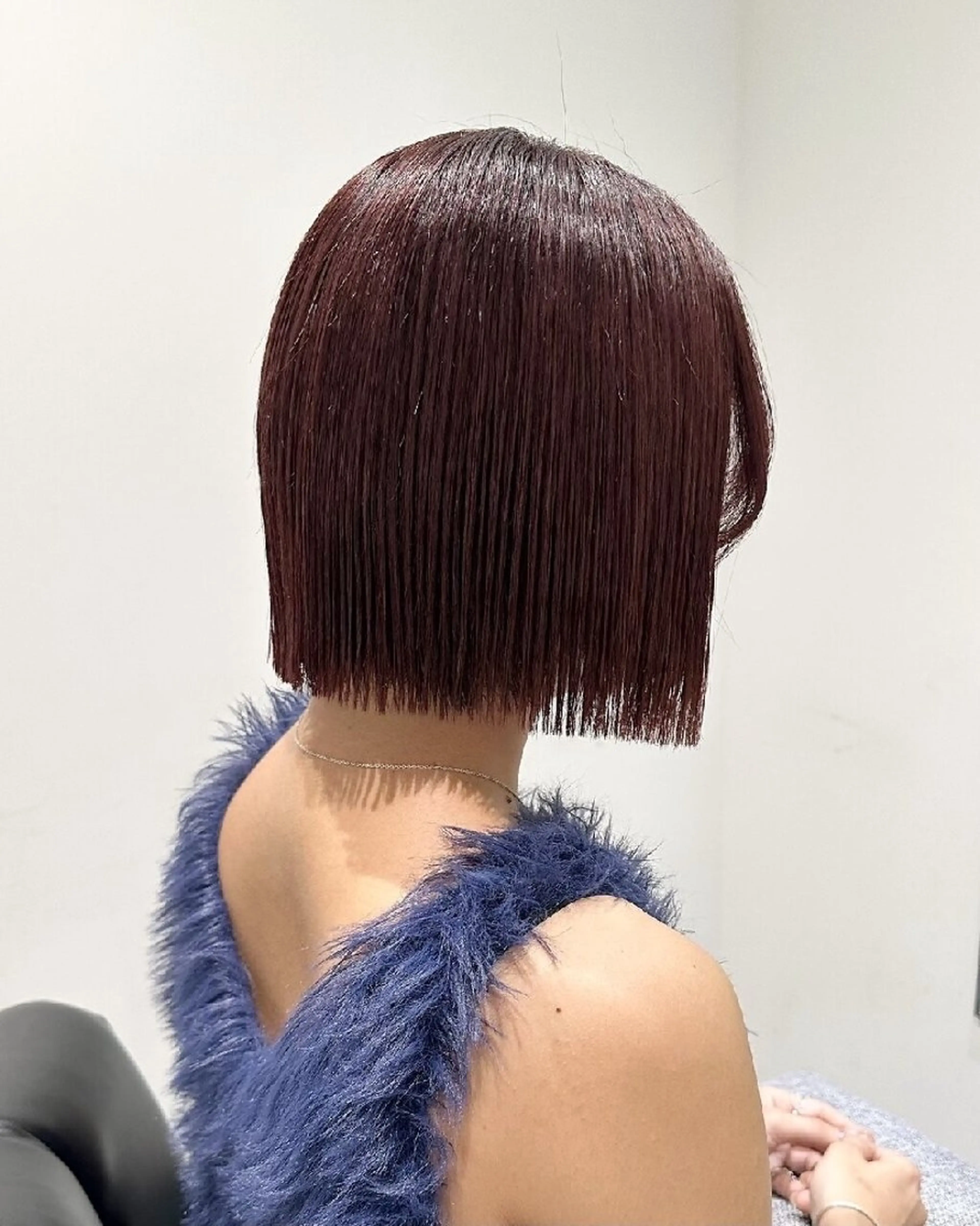 ショート カラー 江坂 misaki のヘアスタイル